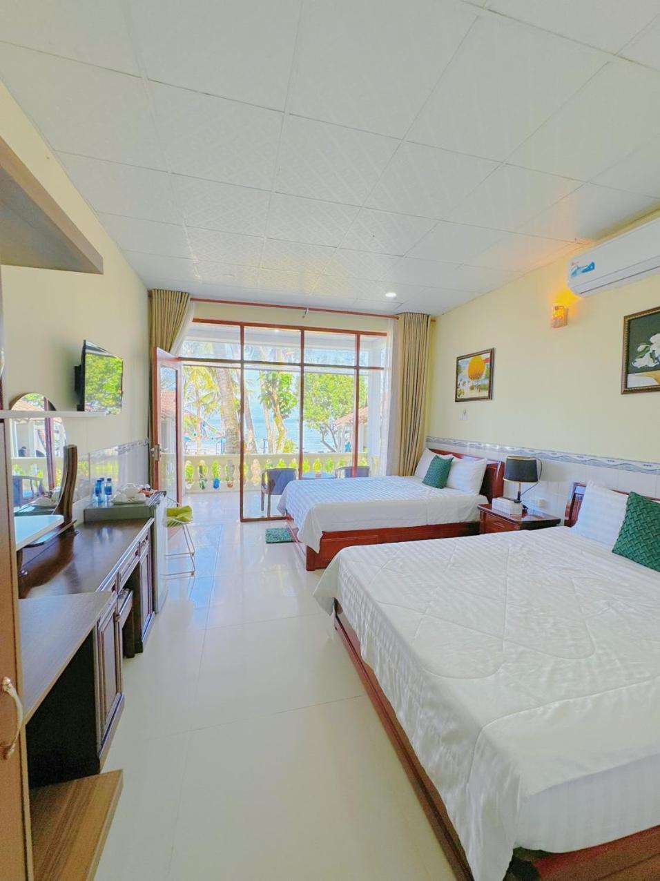 Resort Nhat Lan 2*