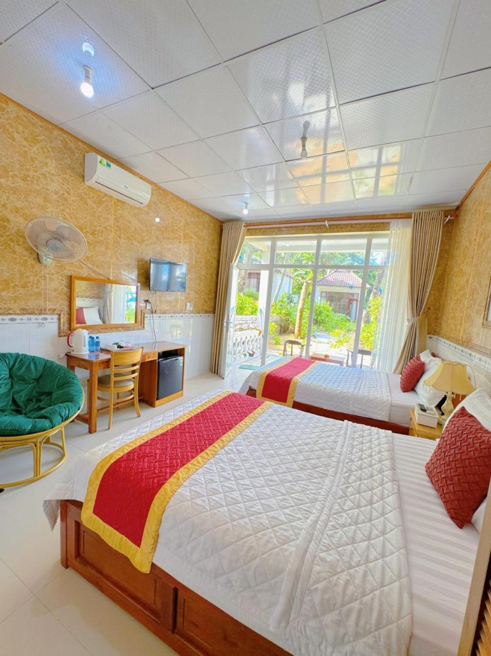Resort Nhat Lan