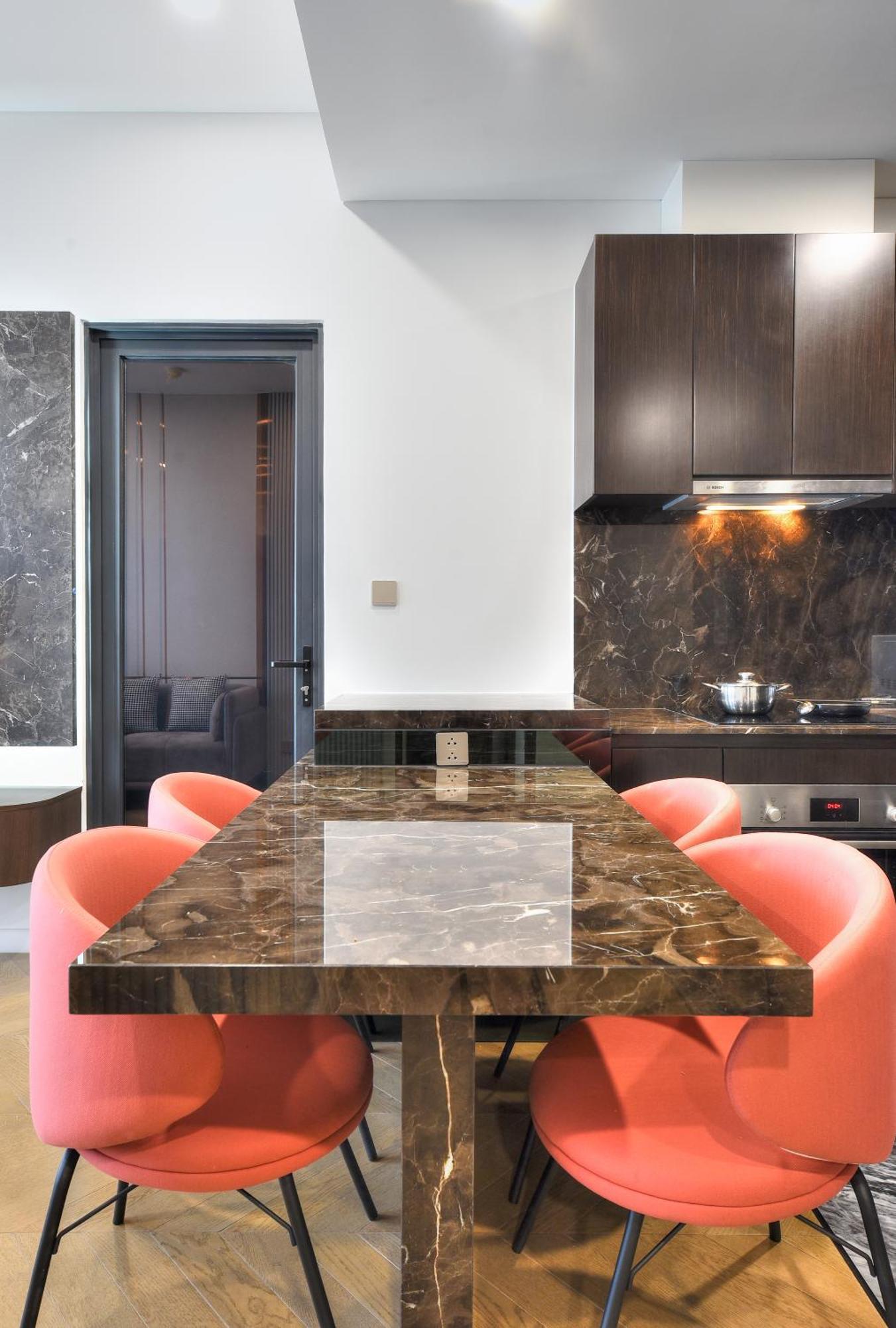 Nu In Lumiere Riverside - Distric 2