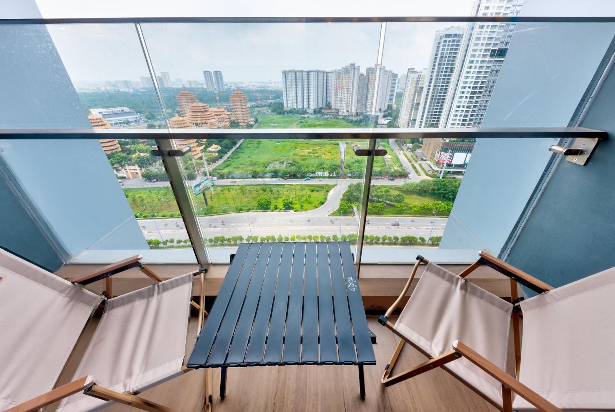 Nu In Lumiere Riverside - Distric 2 Apartment