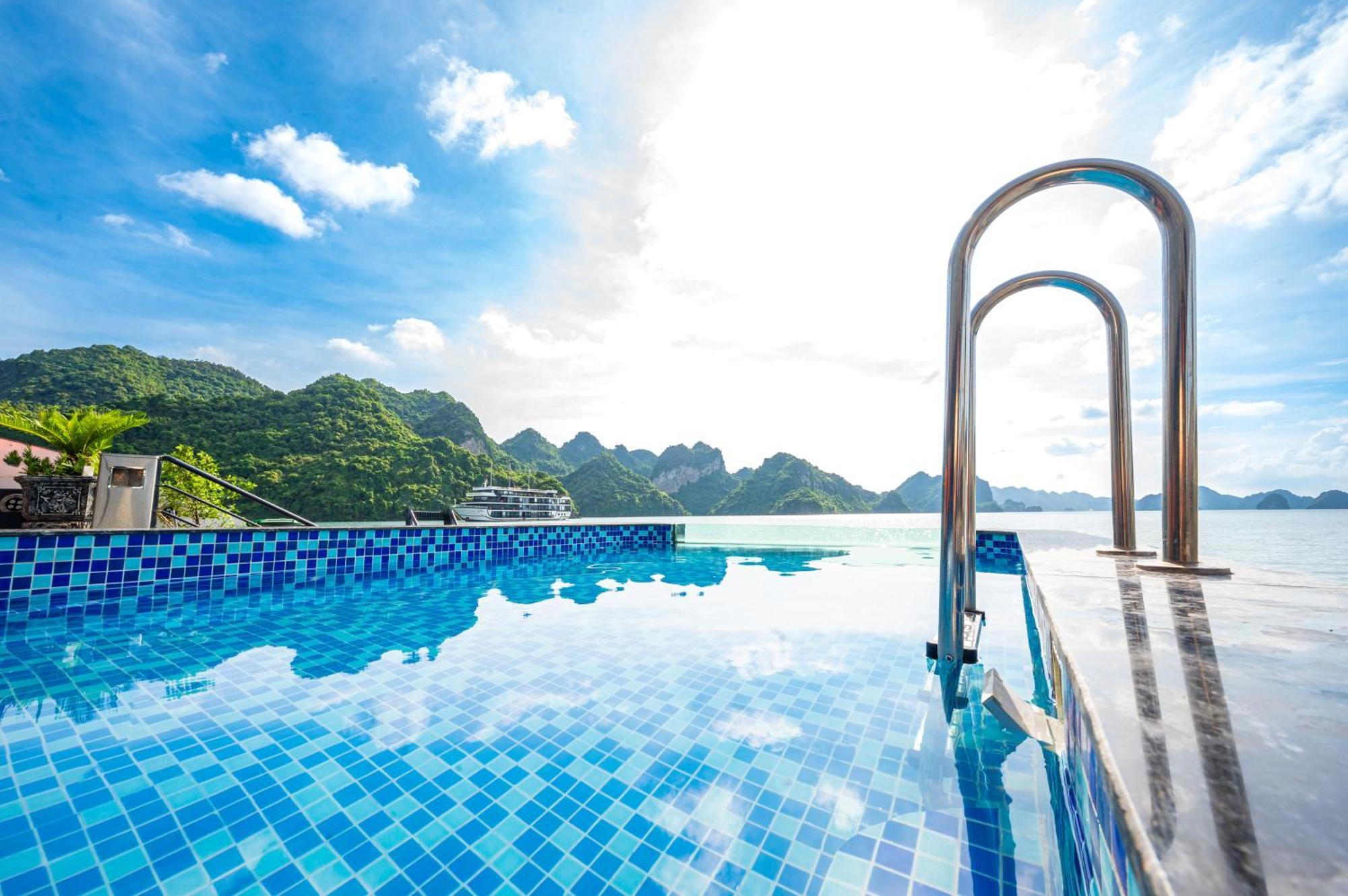  Venus Halong Cruises Ha Long