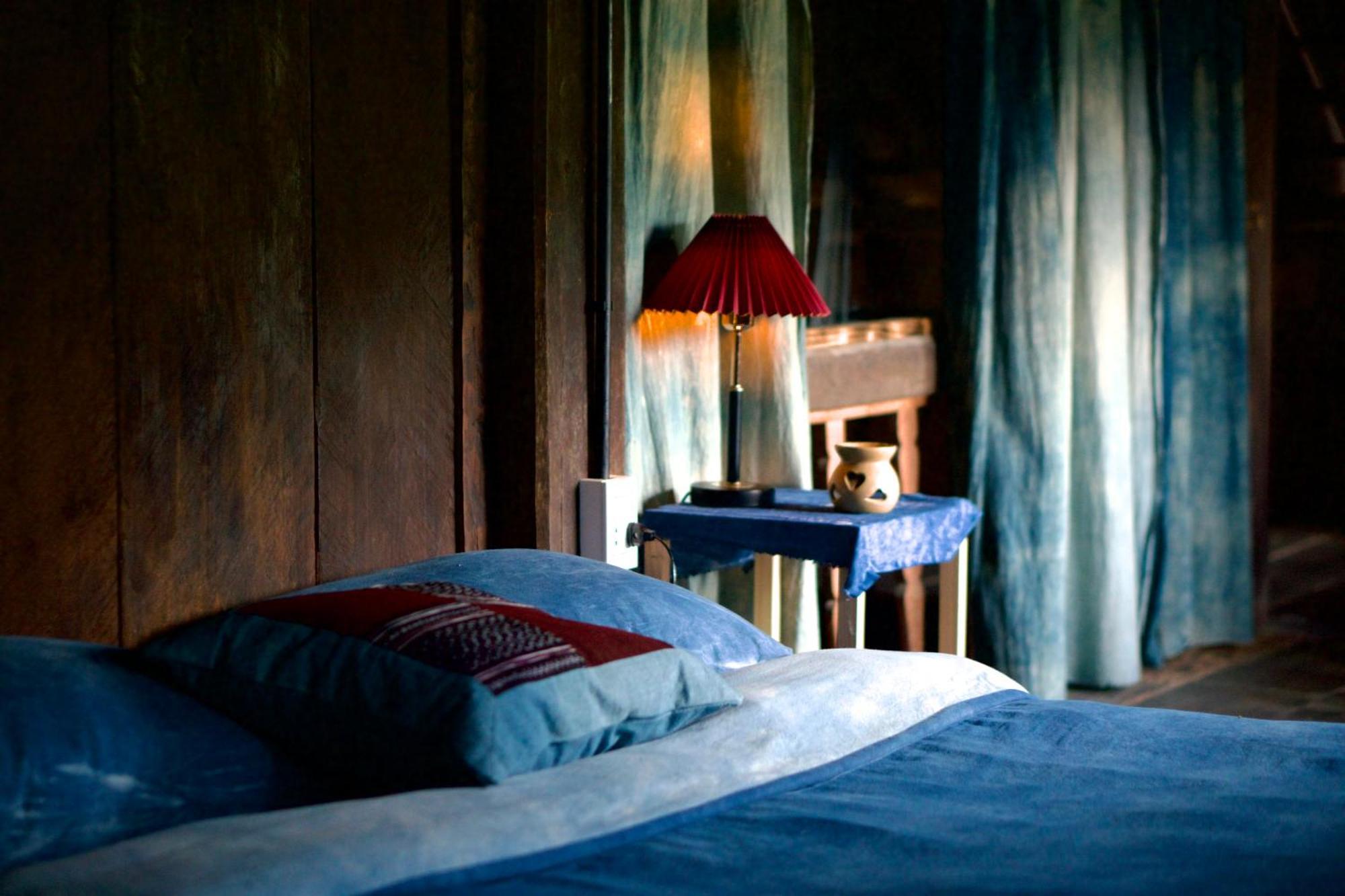 Bed & Breakfast Bluebird - Cozy Indigo *