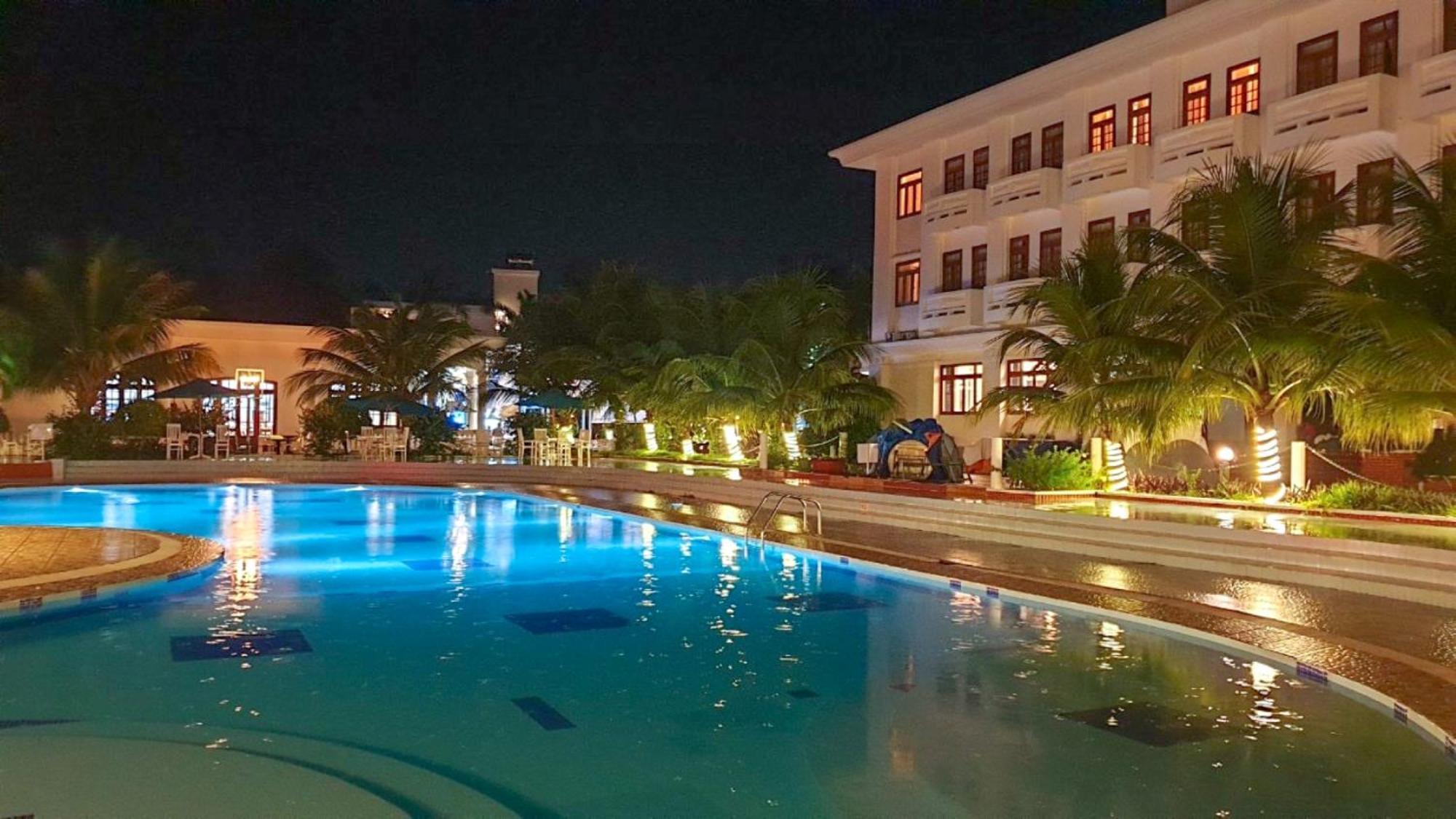 Hawaii Hotel 3*