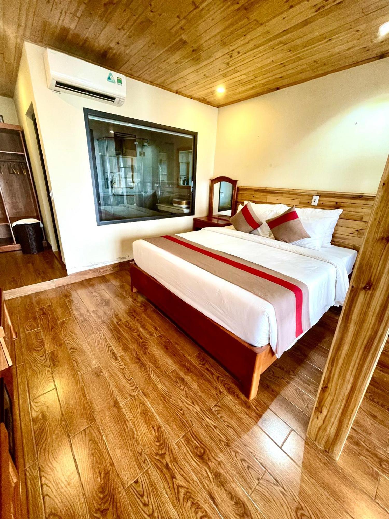 Retreat Condotel 4* Sa Pa
