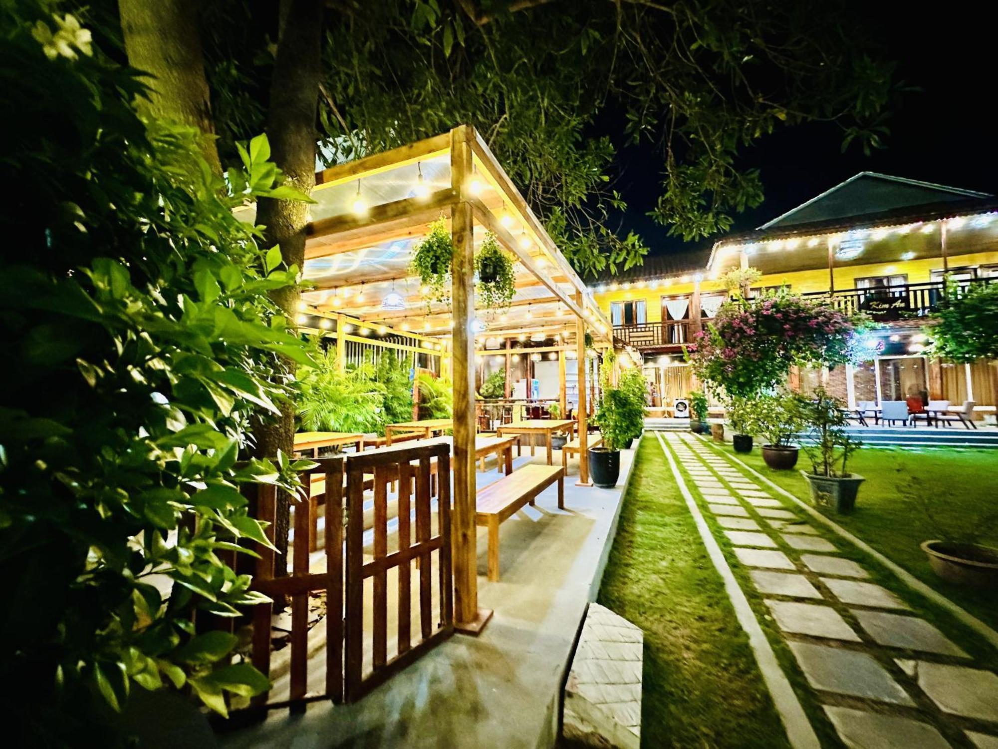 Kim An Homestay, Pizza - Cafe * Ha Long