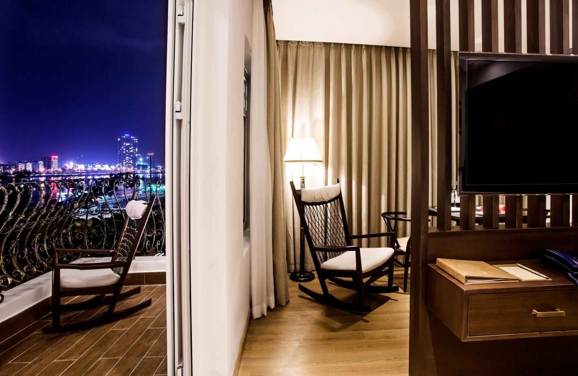 Khách sạn Di Lusso Boutique Riverside