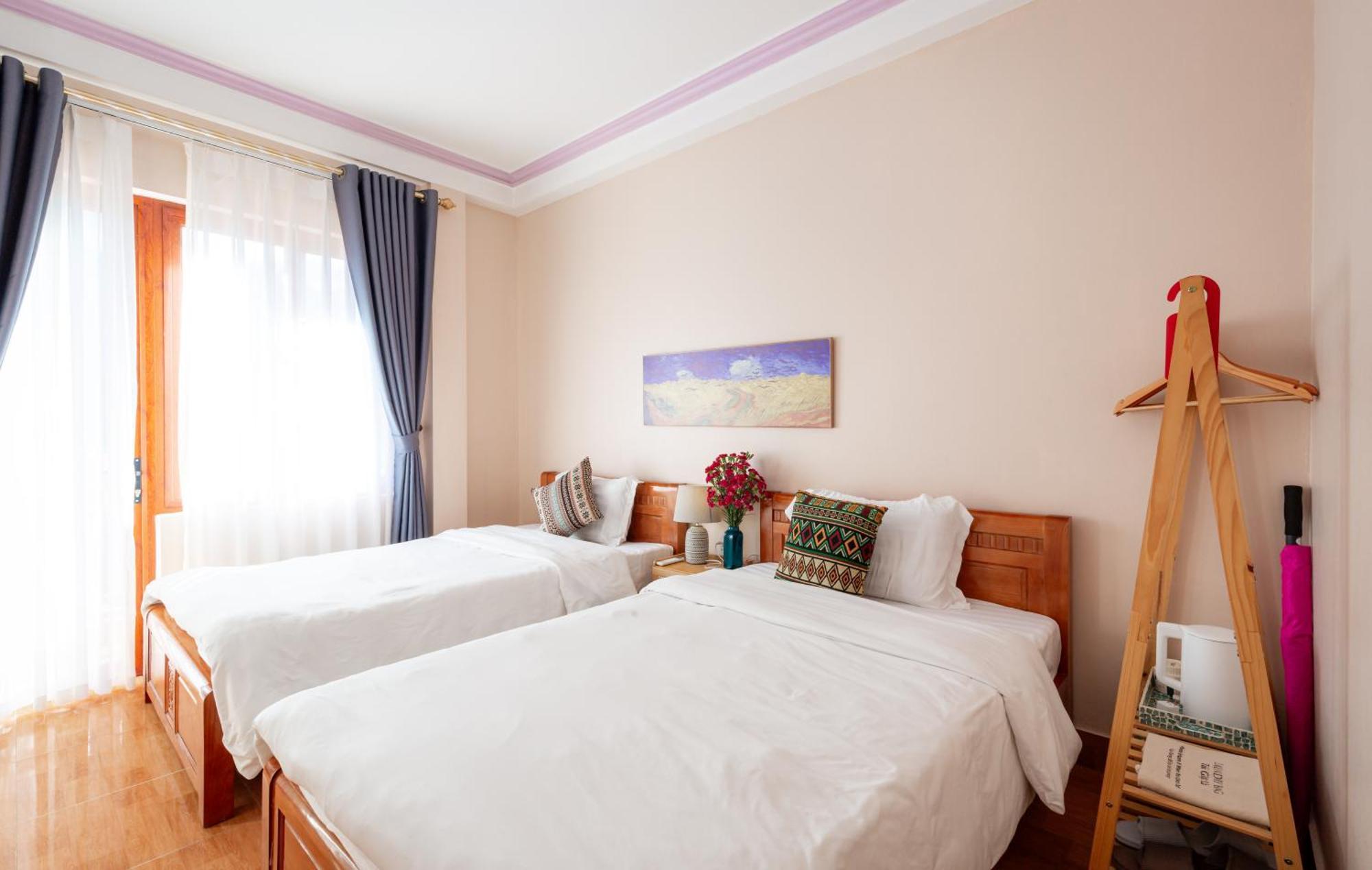 Moc Center Hotel