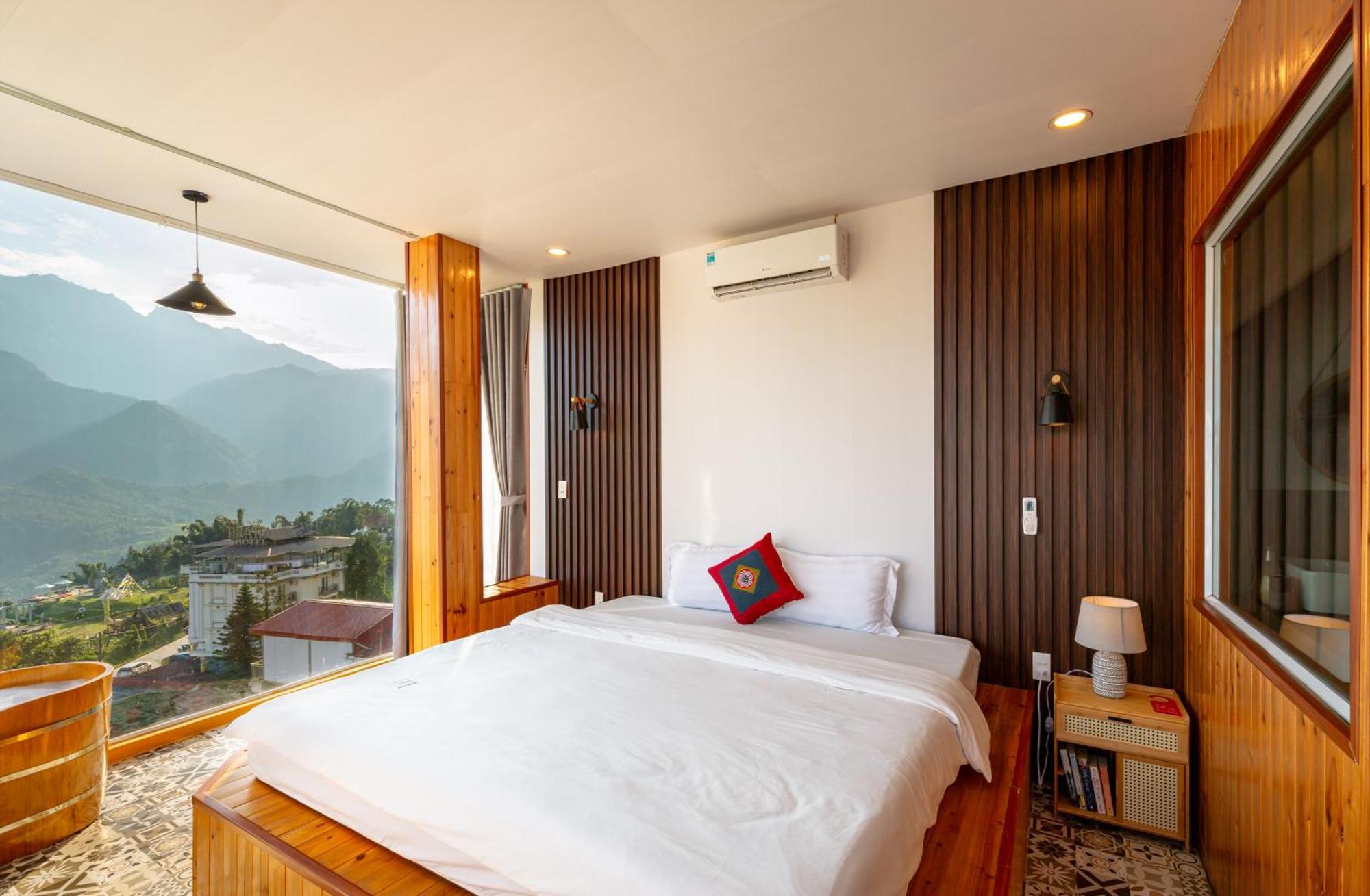 Moc Center Hotel *
