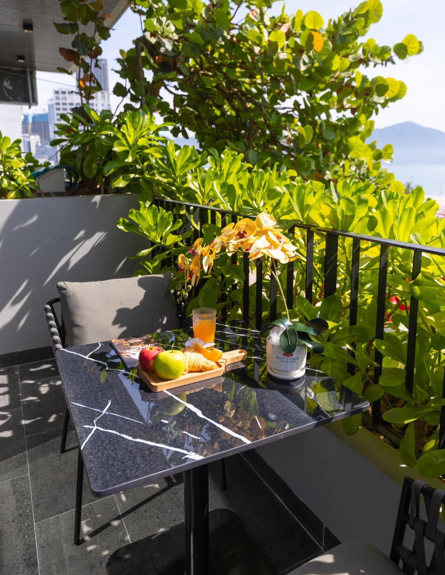 Jbay Beachfront Boutique Hotel