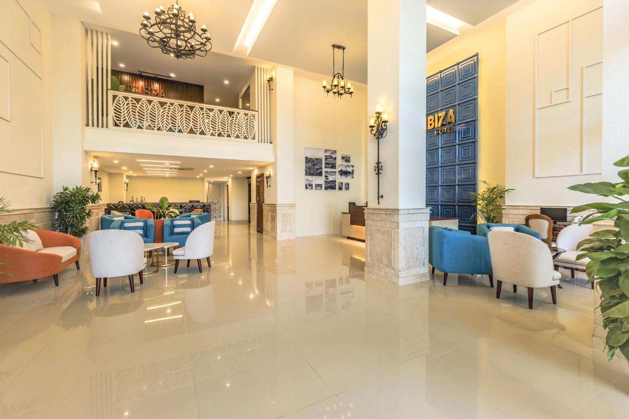 Ibiza Riverfront 4*