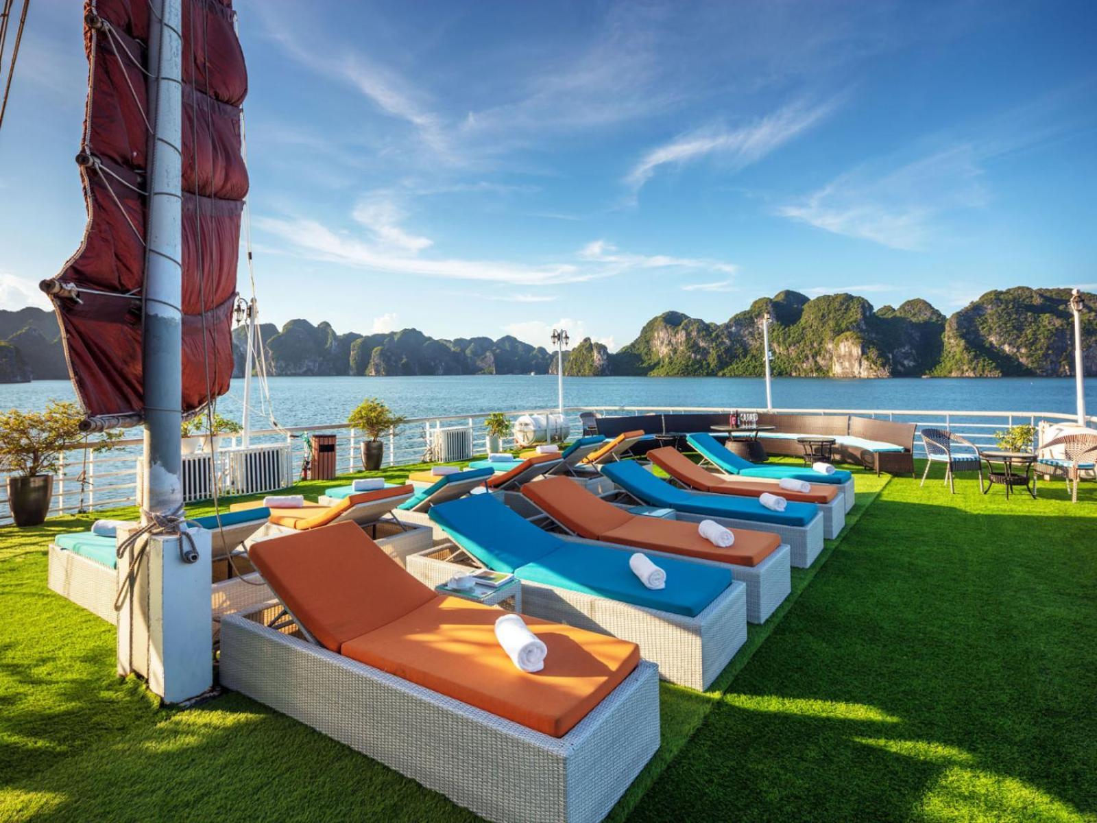 Lotus Boutique Cruise 5* Ha Long