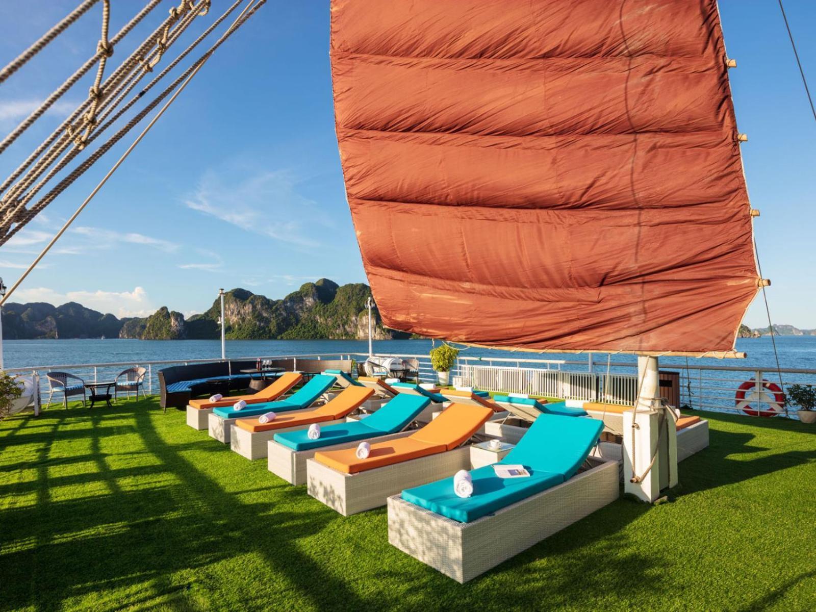 Lotus Boutique Cruise 5* Ha Long