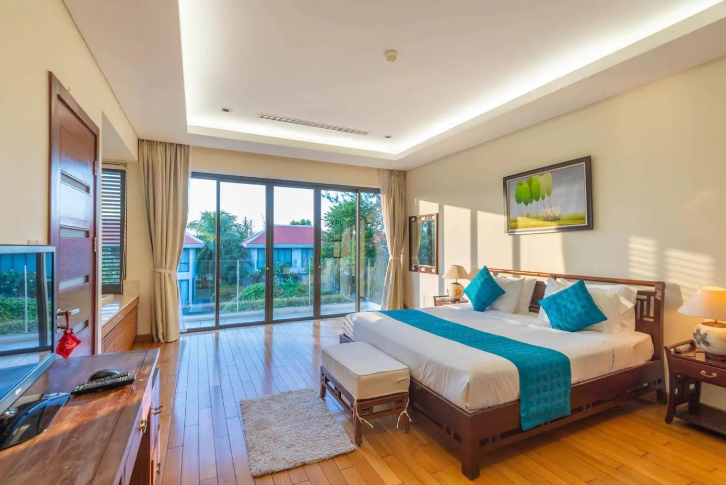 The Ocean Luxury
