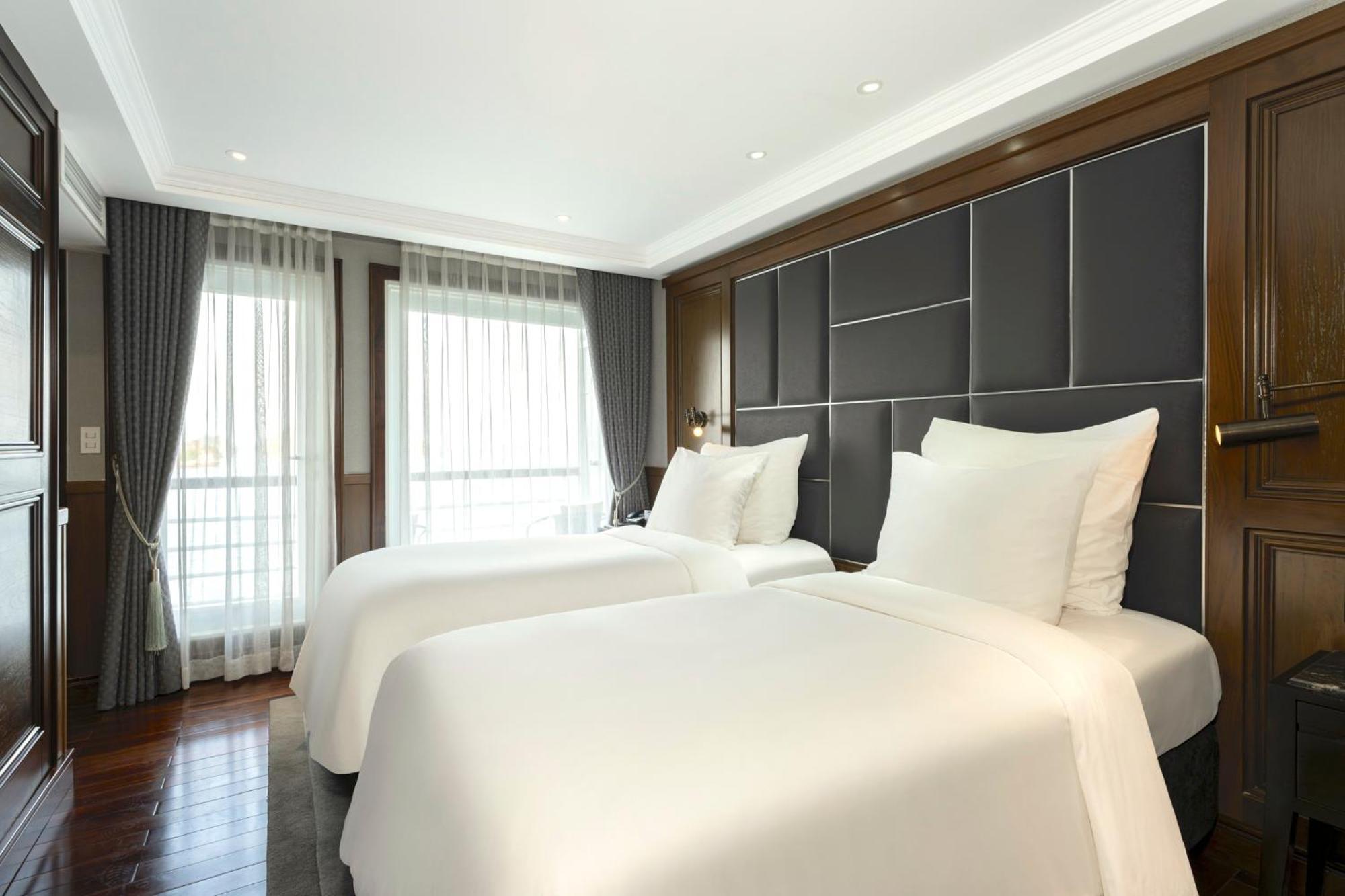 Ambassador Signature Cruise - Lan Ha Bay 5*