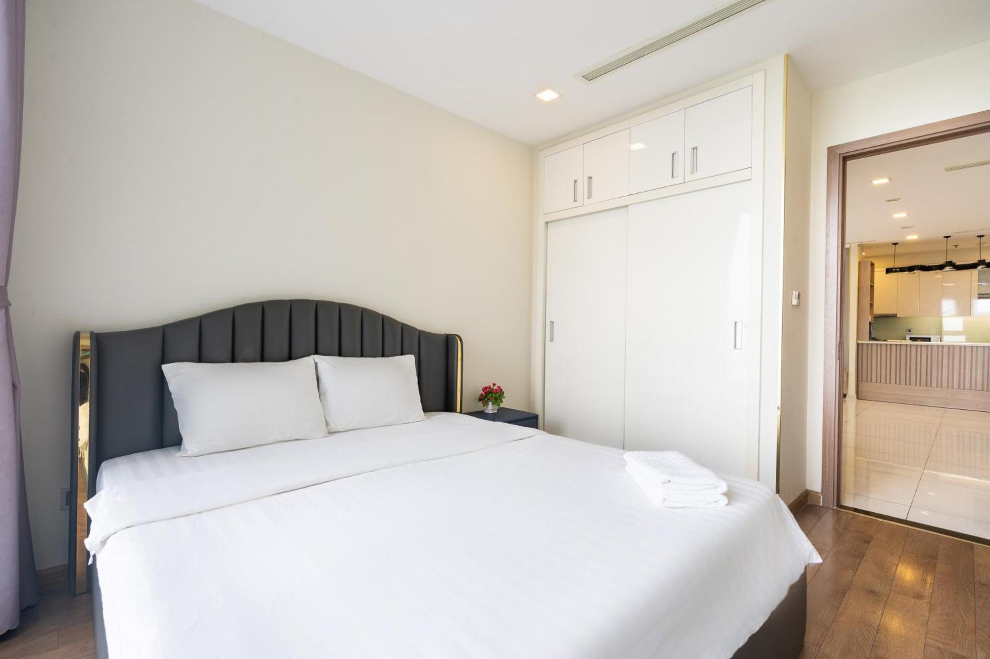 Căn hộ Vinhomes Luxury Art Condotel *