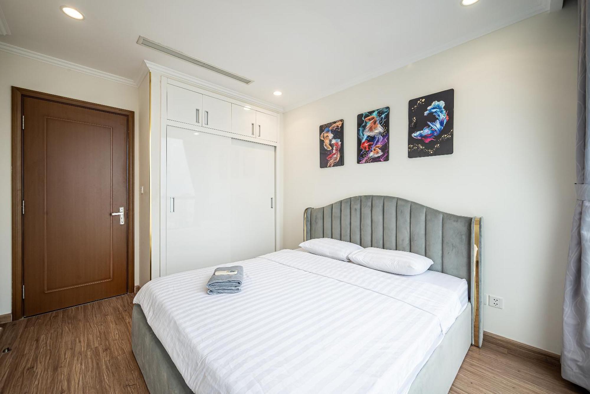 Căn hộ Vinhomes Luxury Art Condotel *