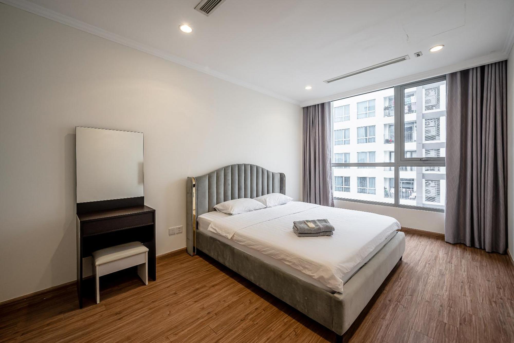 Căn hộ Vinhomes Luxury Art Condotel *