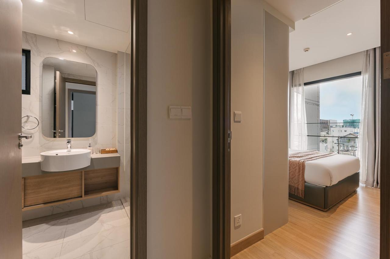 Zenity Apartel Dist 1 By Ssens Homes *
