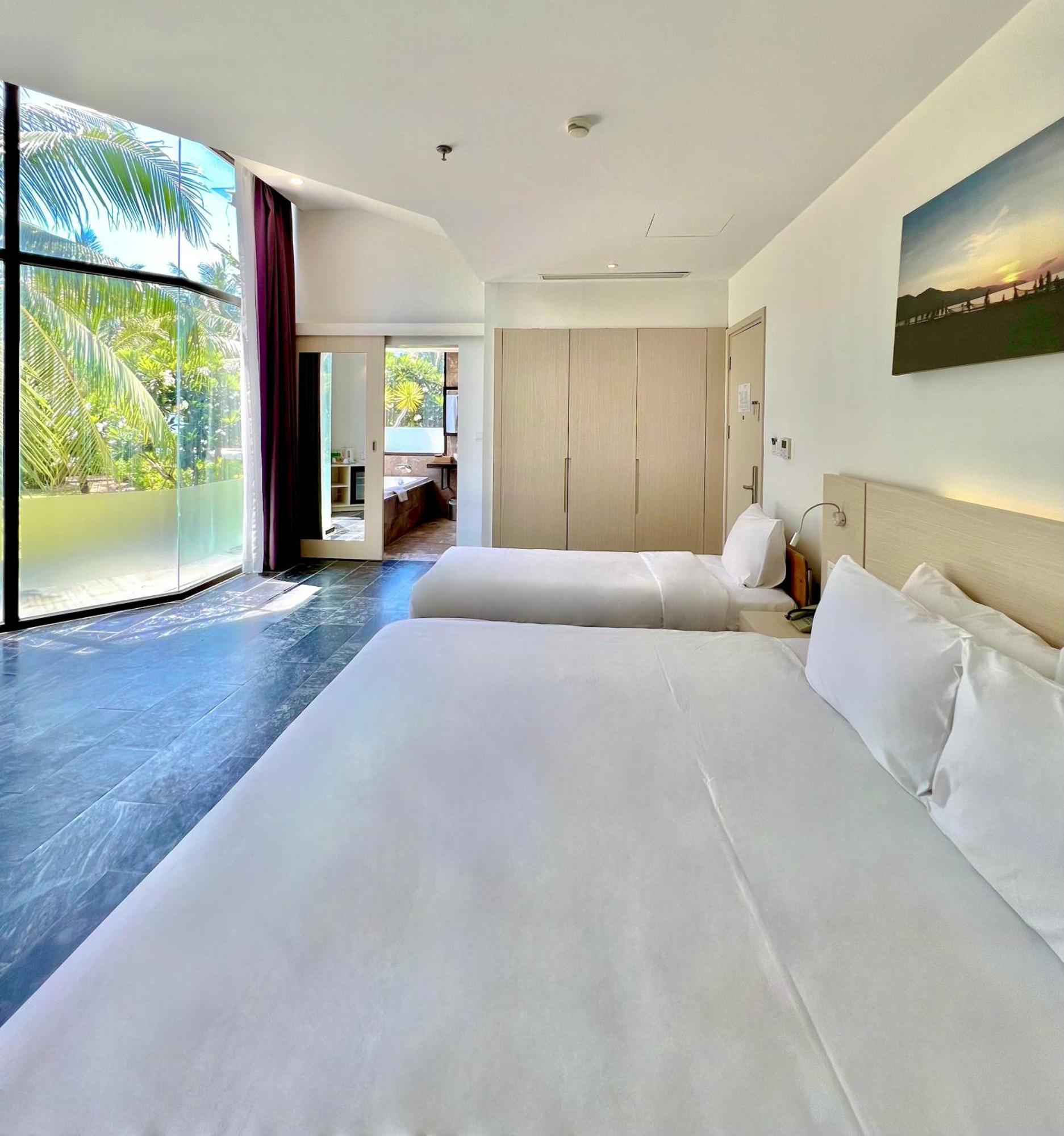 Temple Resort 3*