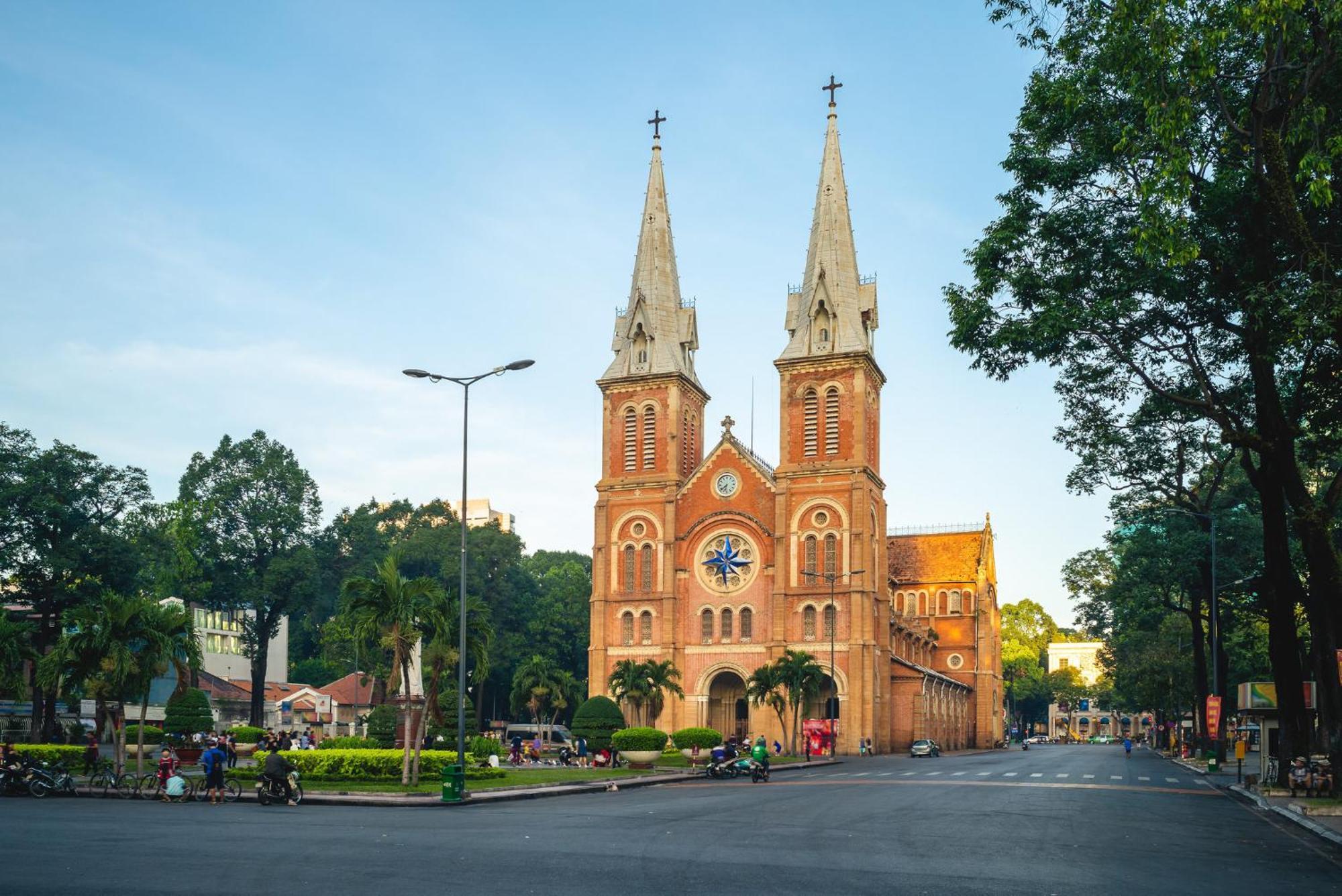 & Saigon Airport By Ihg