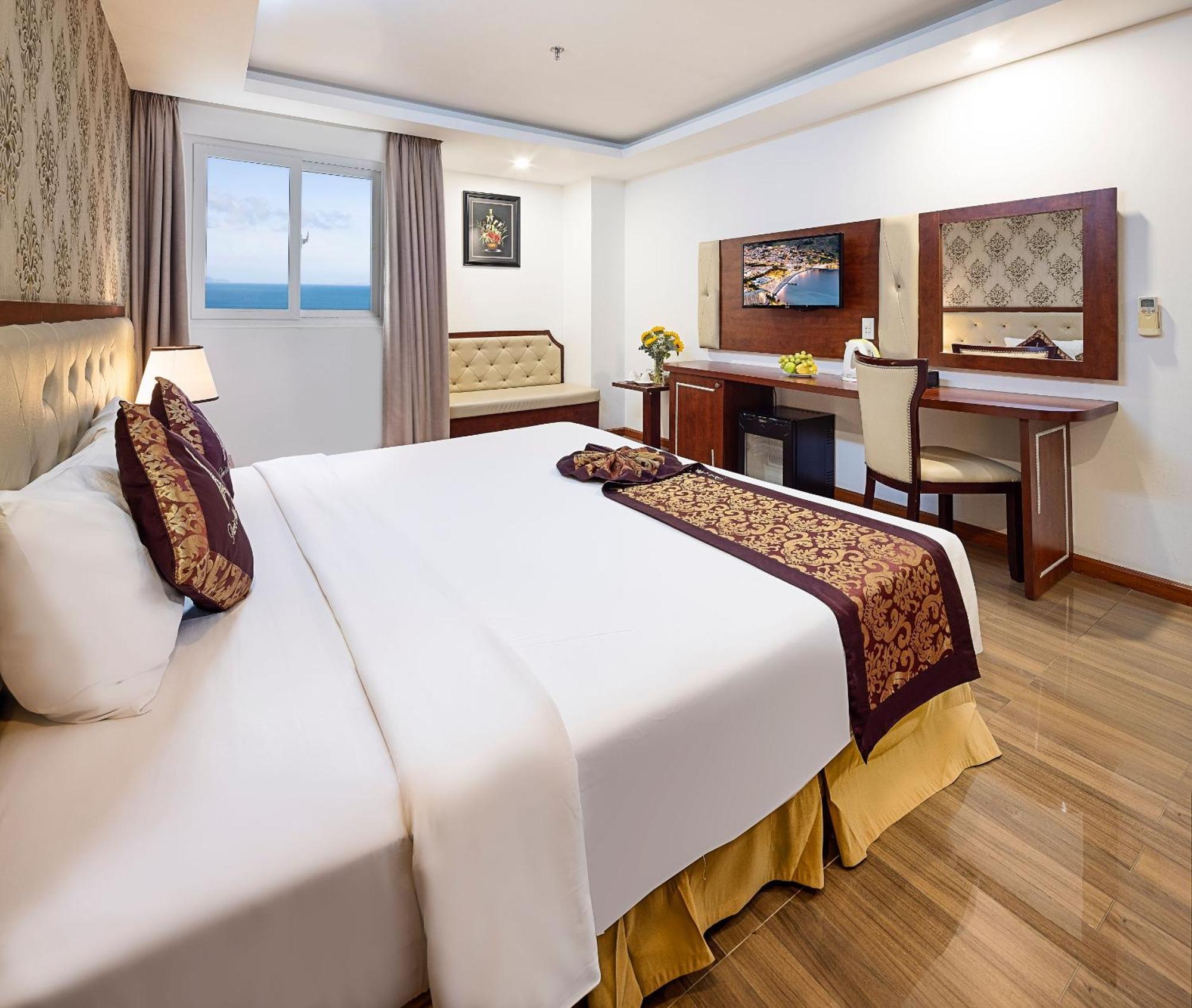 Hotel Paris Luxury & Nha Trang