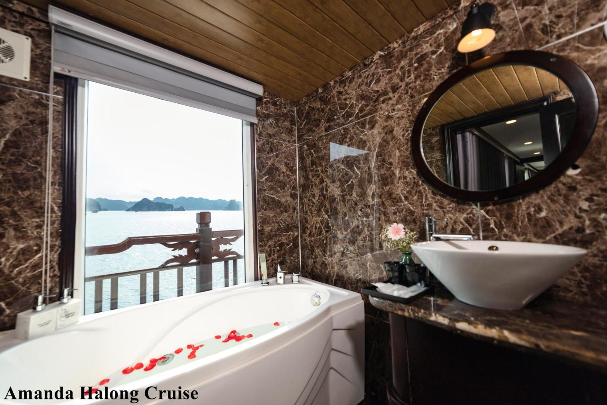Amanda Luxury Cruise Lan Ha Bay 