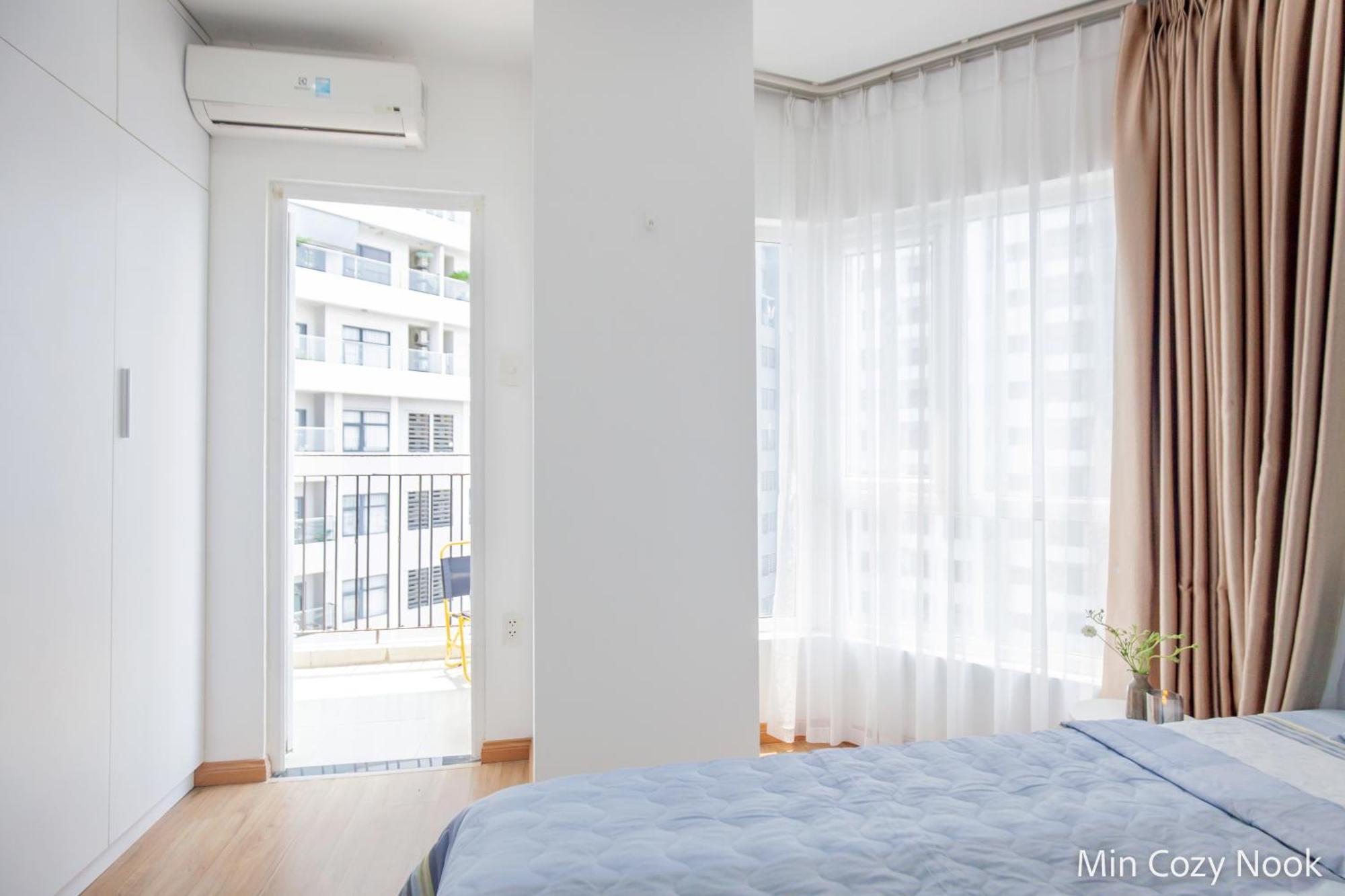 Min Cozy Nook Monarchy - 2br Luxury Riverview Da Nang