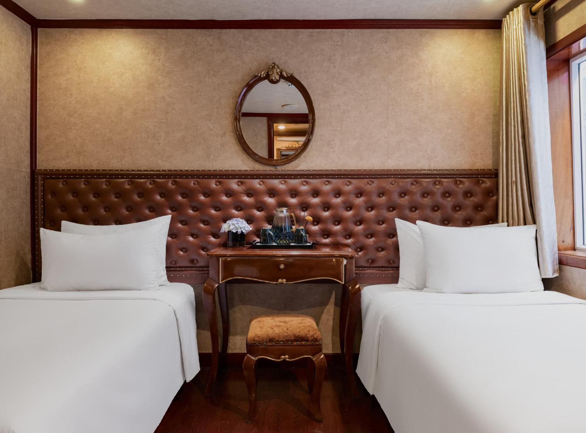 Garden Legend 3 Cruise Hotel 4*