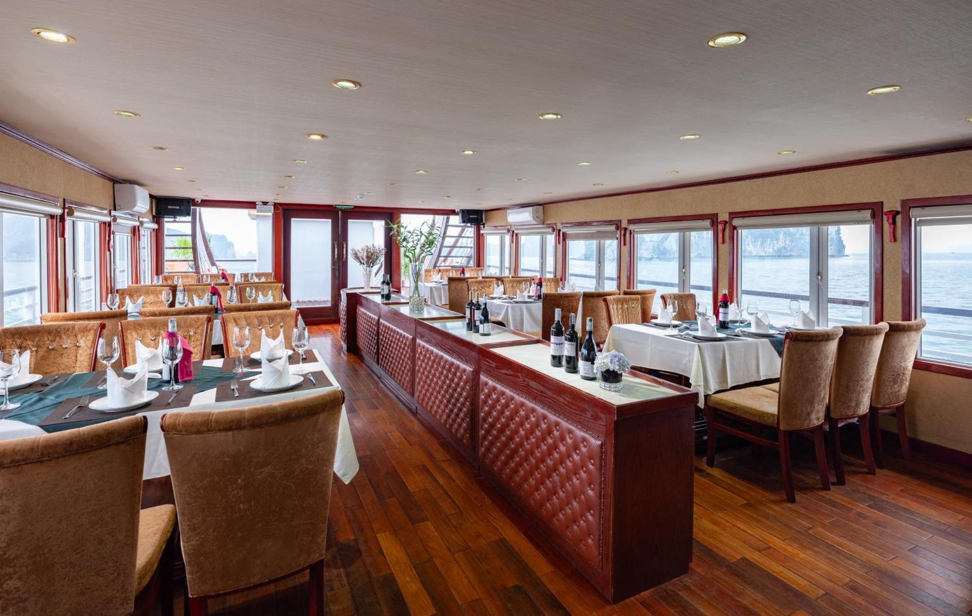 Garden Legend 3 Cruise Hotel 4*