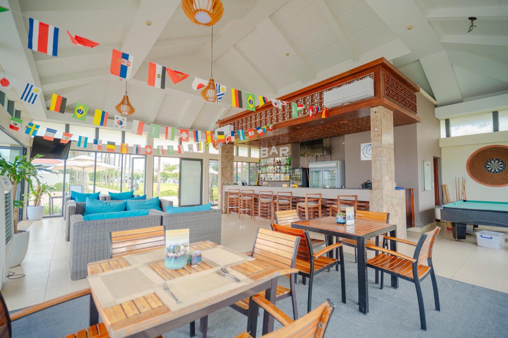 The Ocean Luxury Resort