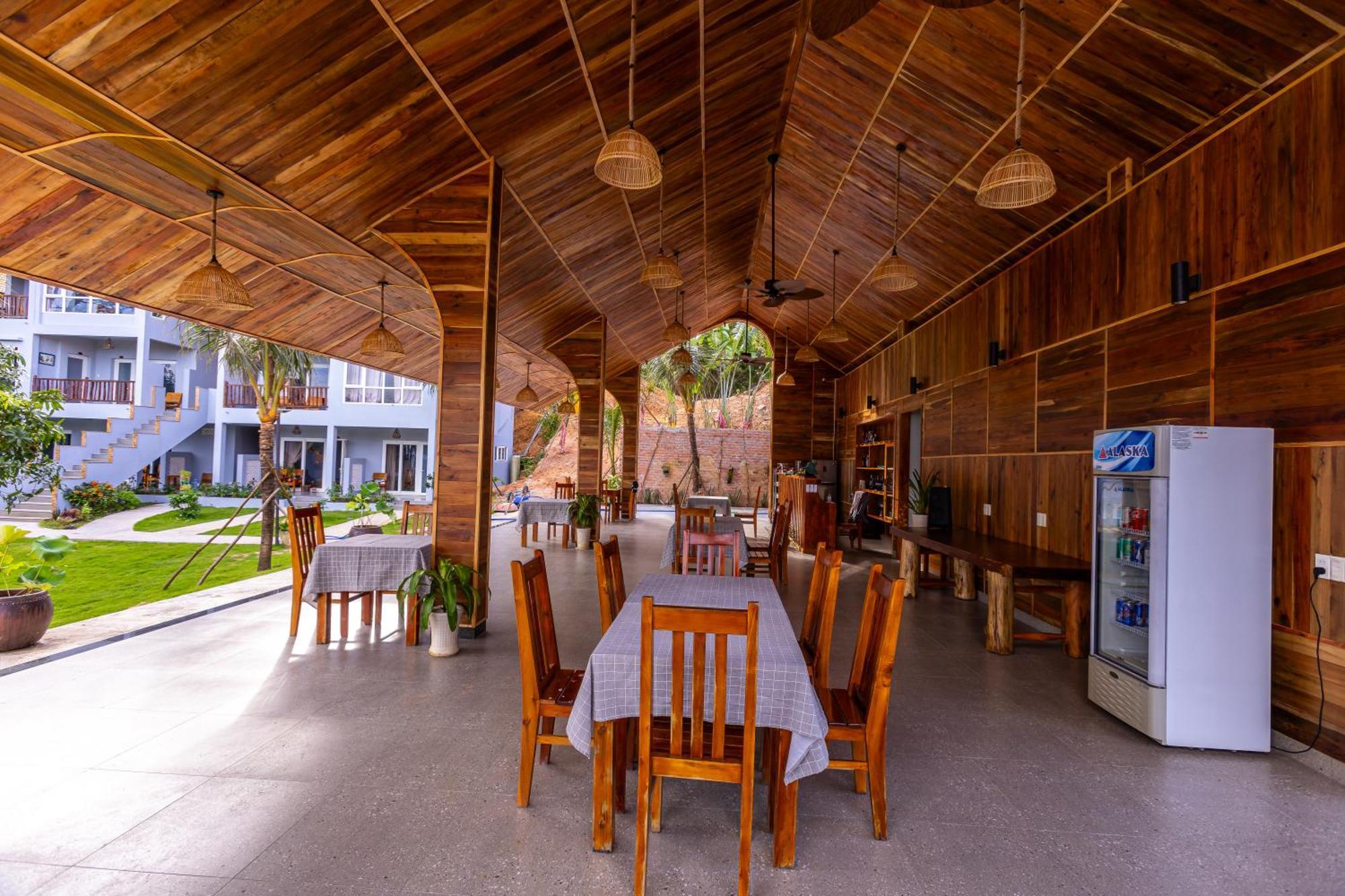 Resort Cosian Bay 4*