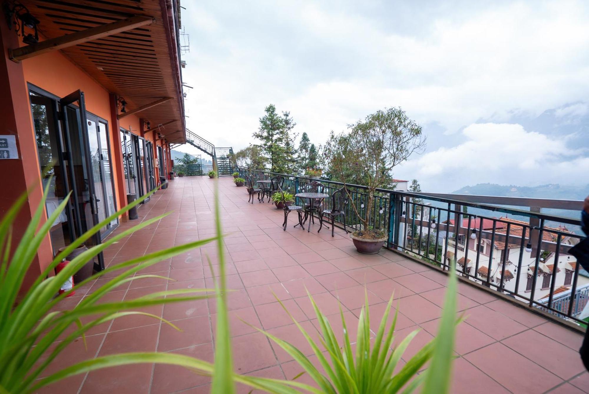 Retreat Condotel Khách sạn hẻo lánh 4*