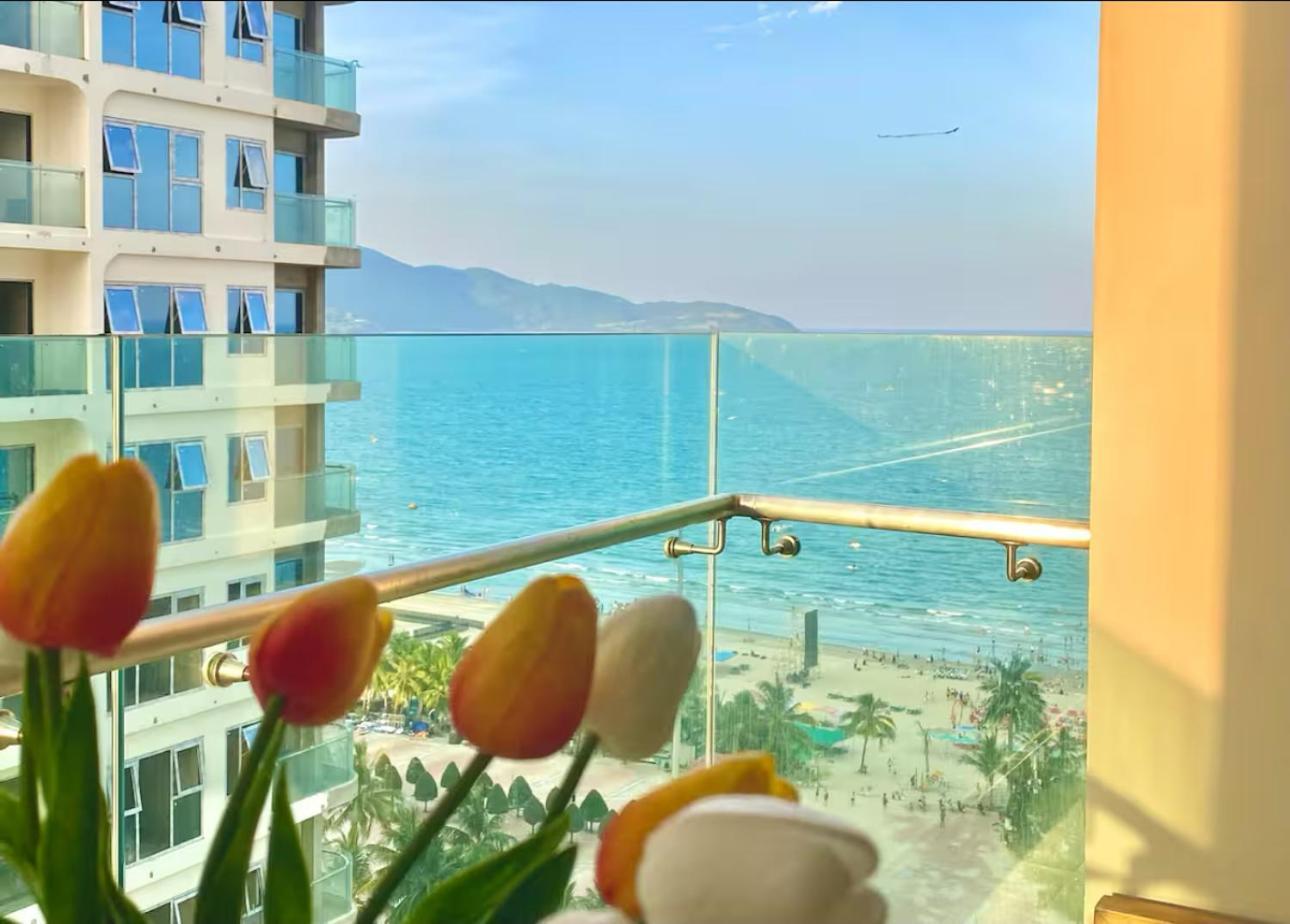 Apartment 2 Bed By Ala Carte Da Nang-my Khe Beach,balcony Sea View,rooftop Pool, Pickup Airport *