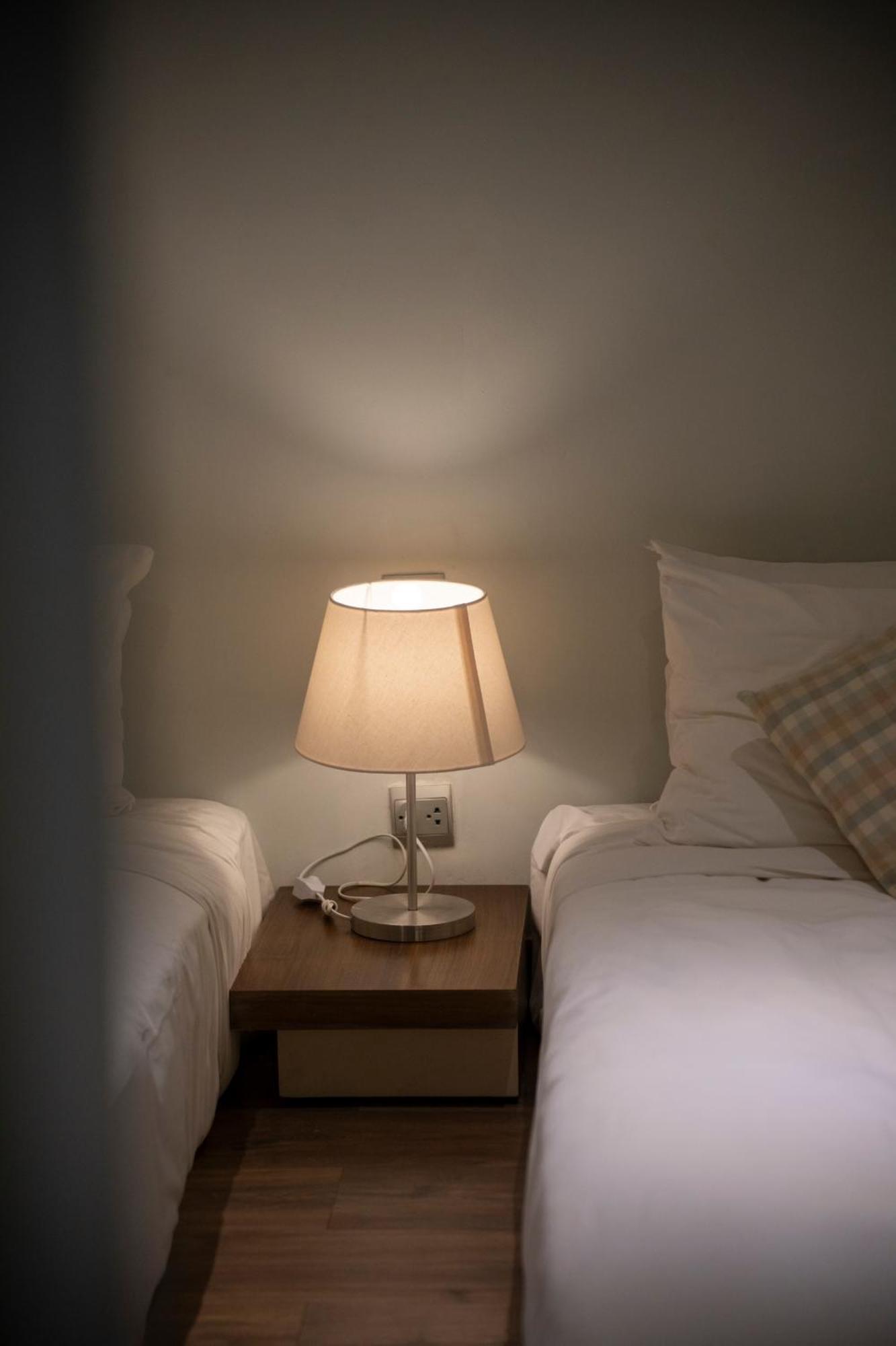 2 Bed By Ala Carte Da Nang-my Khe Beach,balcony Sea View,rooftop Pool, Pickup Airport
