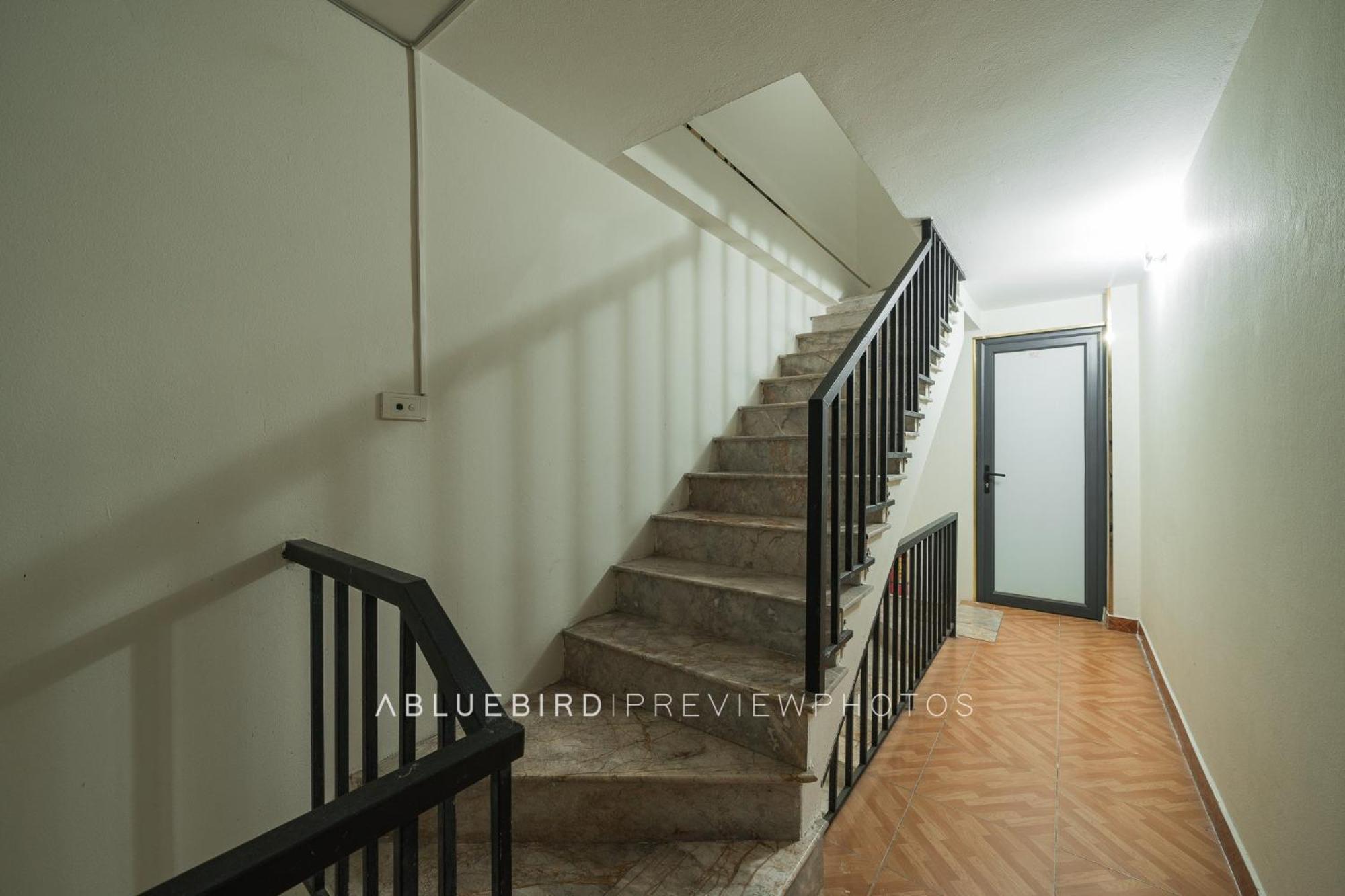 Laura House Khách sạn