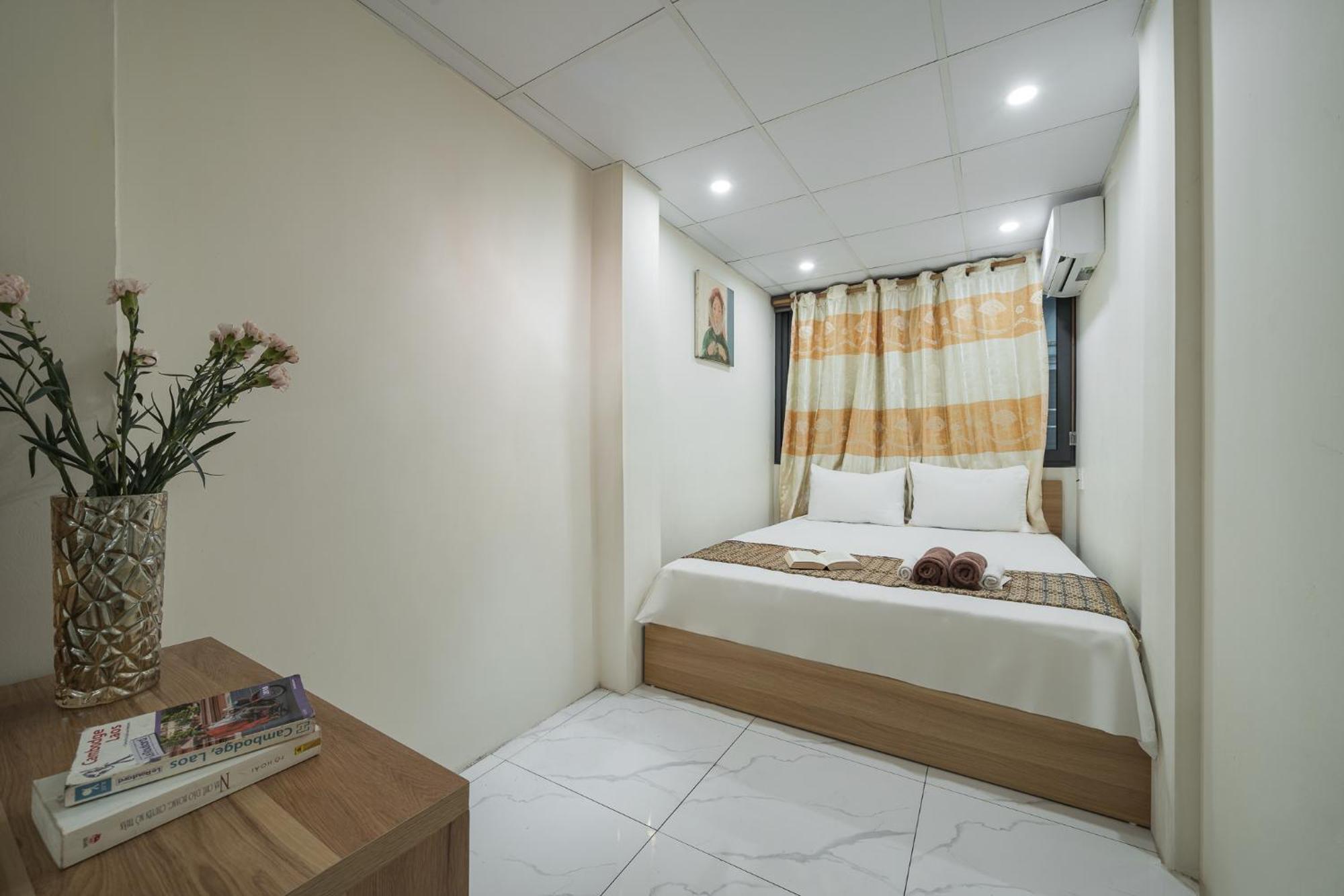 Khách sạn Laura House 2*