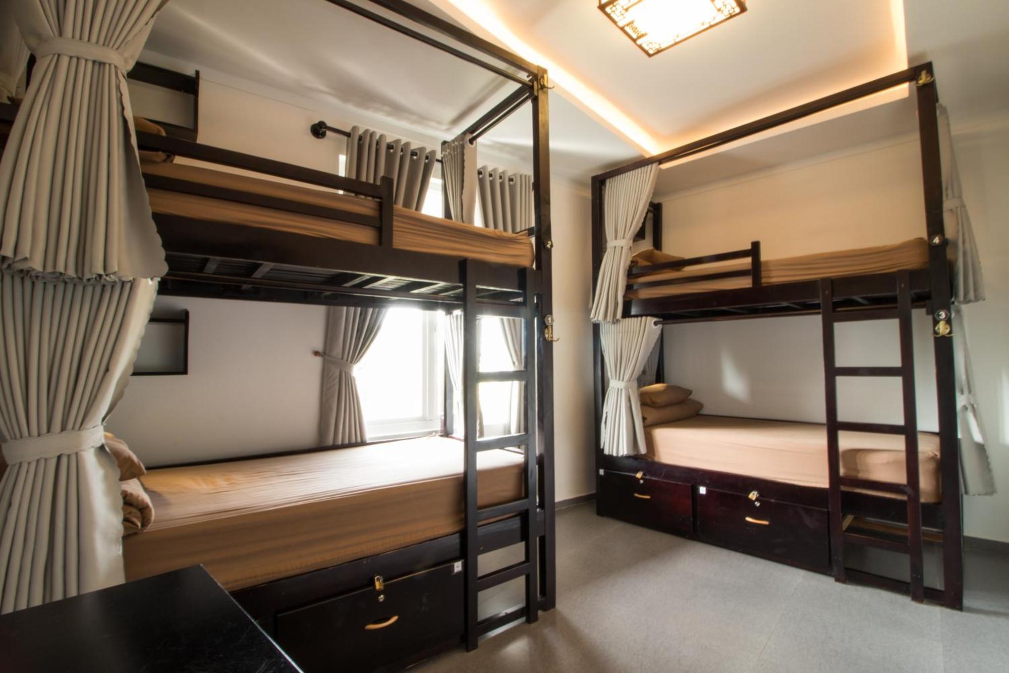 Hostel Phu House *