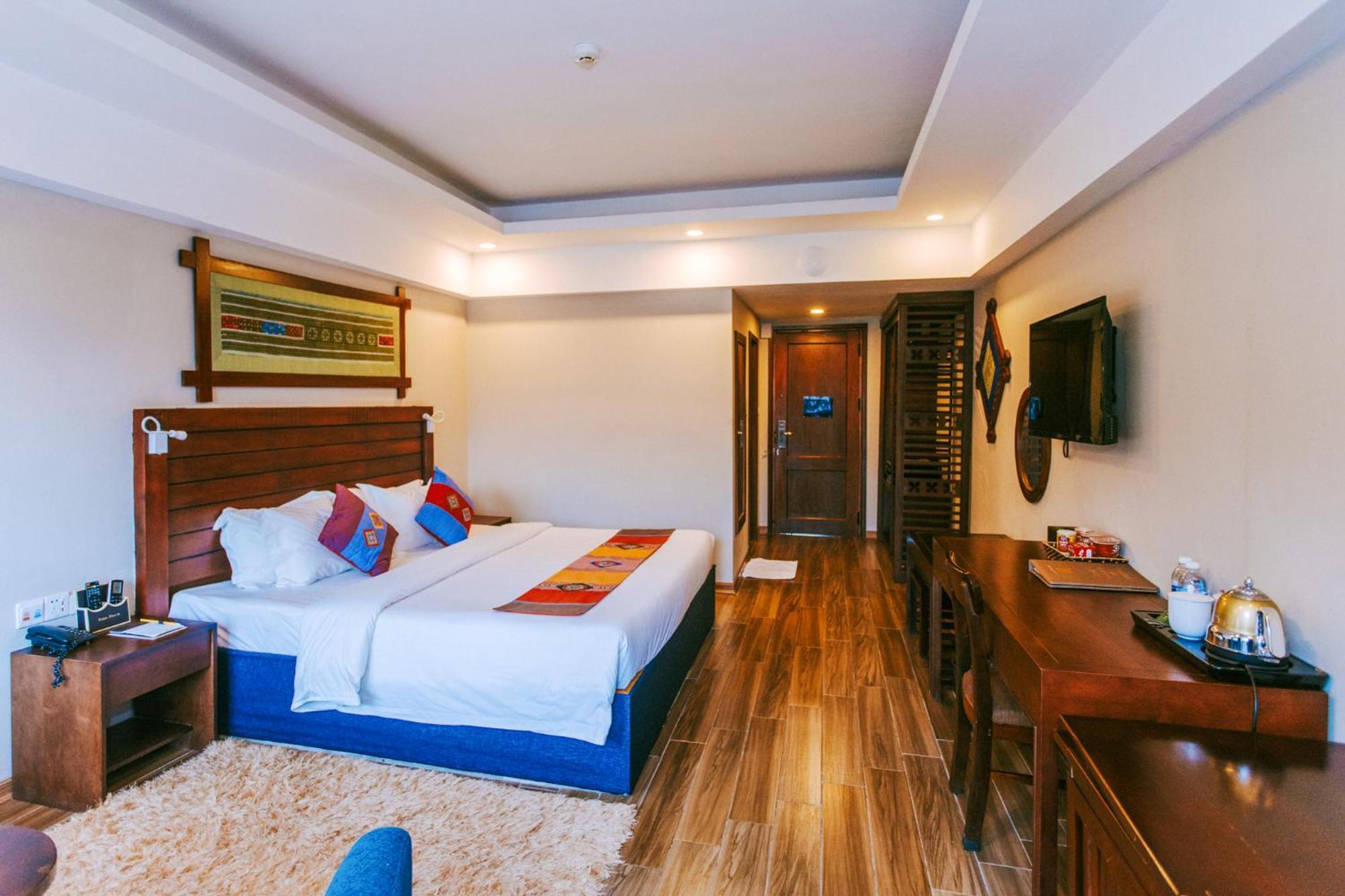 Charm Hotel