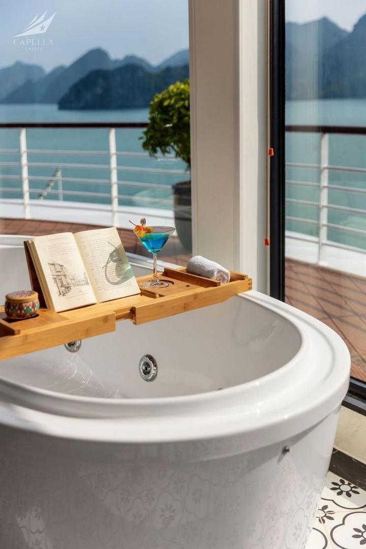 Halong Capella Cruise - Member Of Lyra Cruise Collection 5* Hạ Long