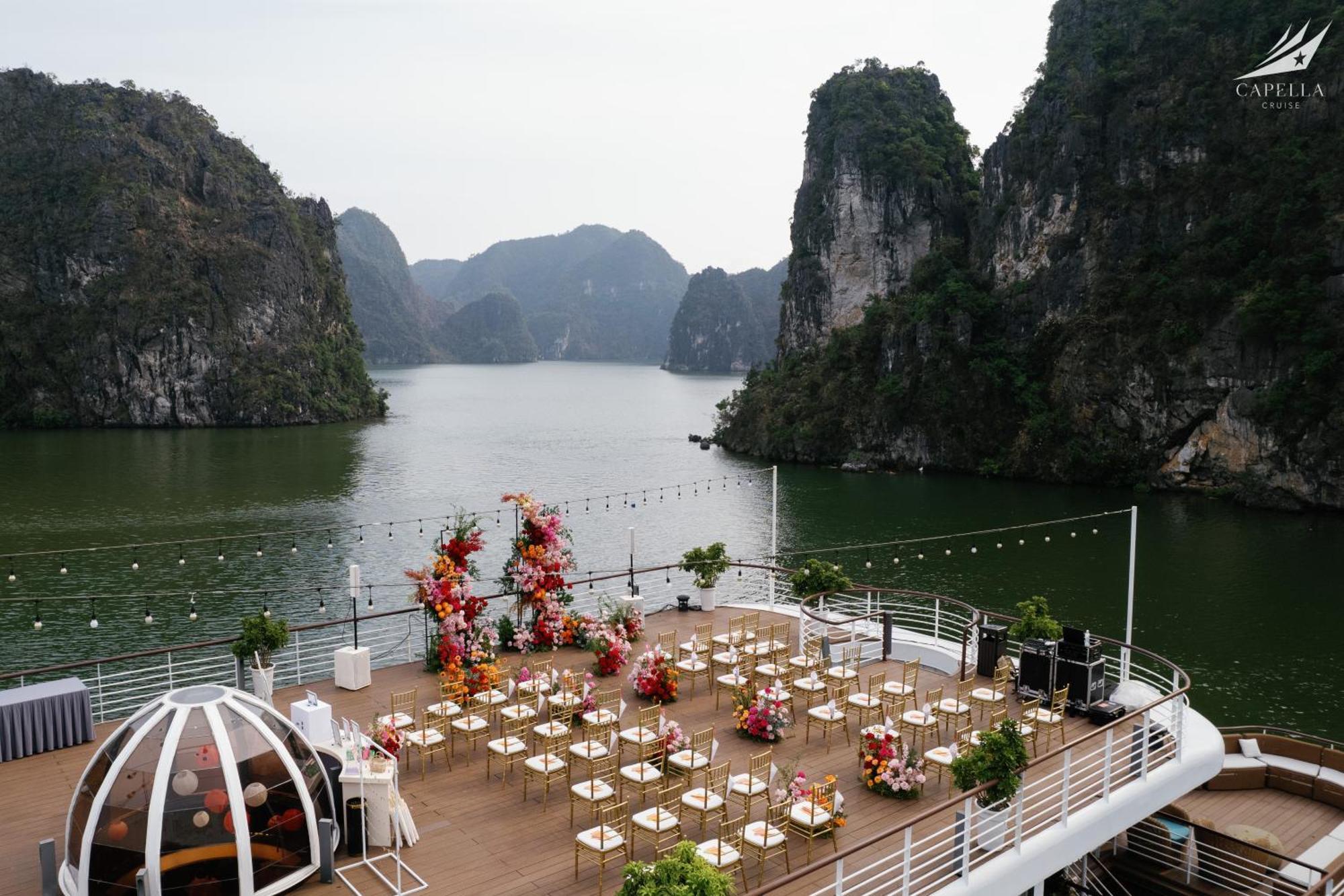 Halong Capella Cruise - Member Of Lyra Cruise Collection