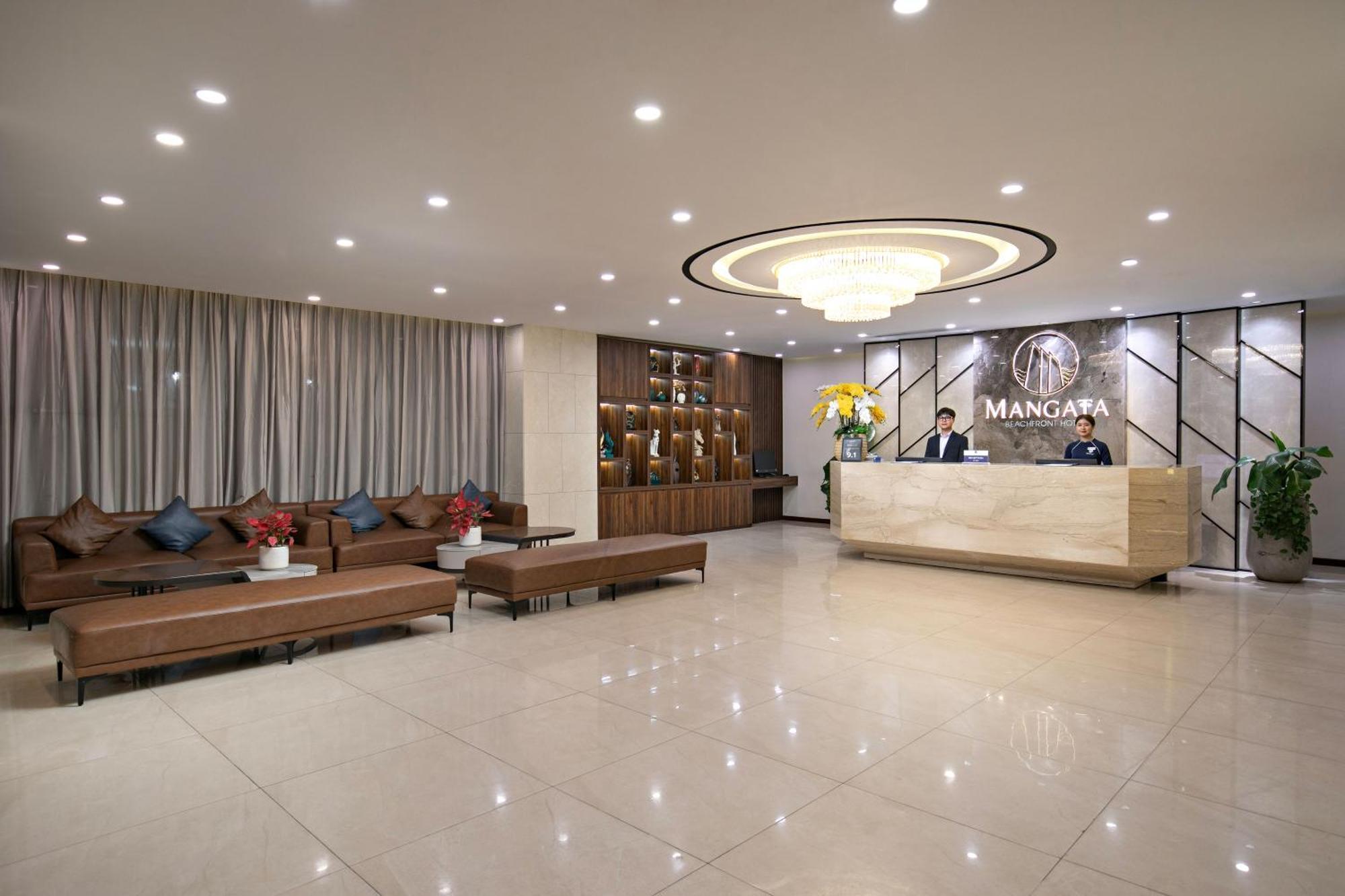 Mangata Beachfront - Rooftop Bar Sea View 4* Da Nang