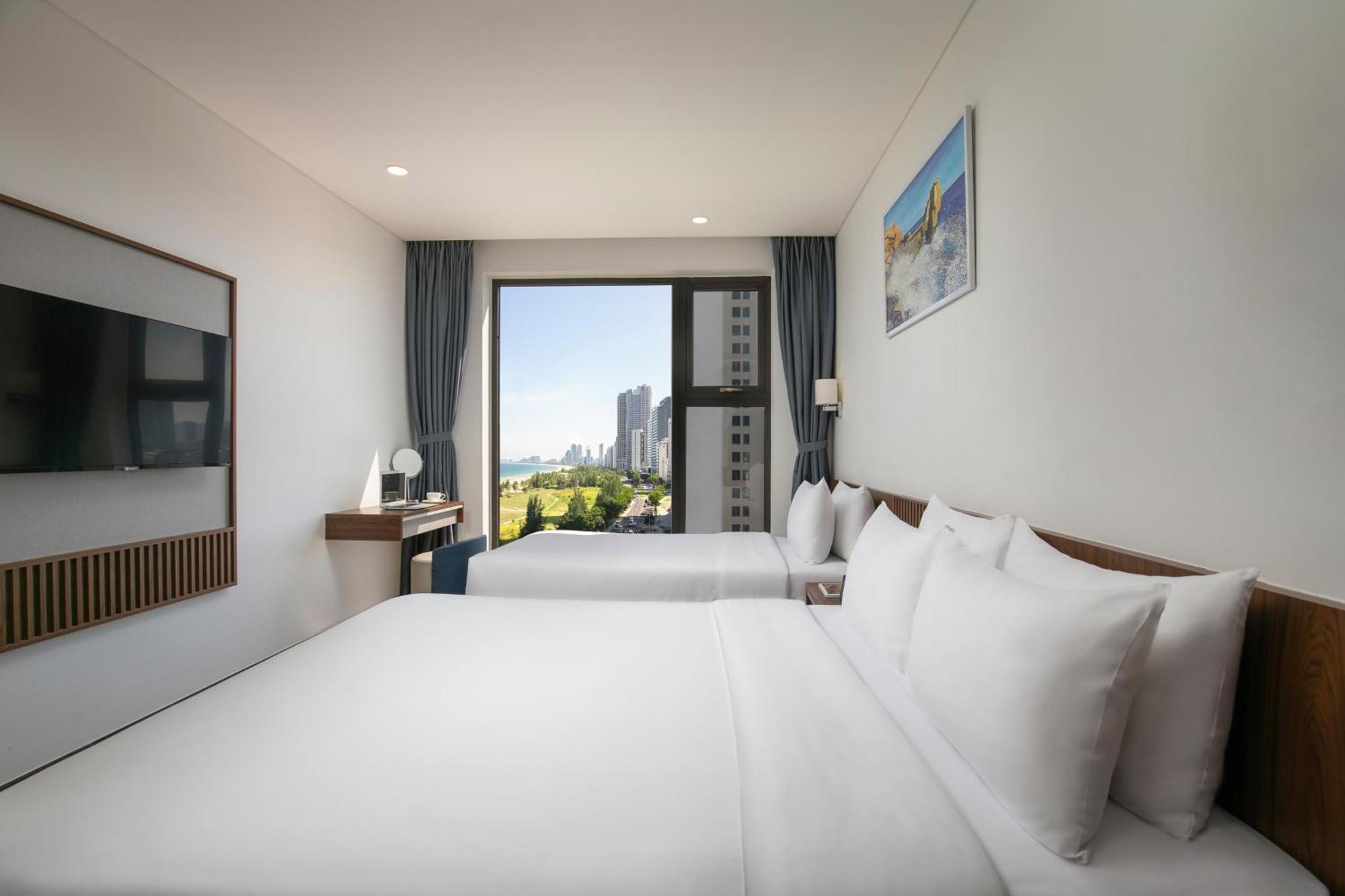 Mangata Beachfront - Rooftop Bar Sea View Hotel 4*