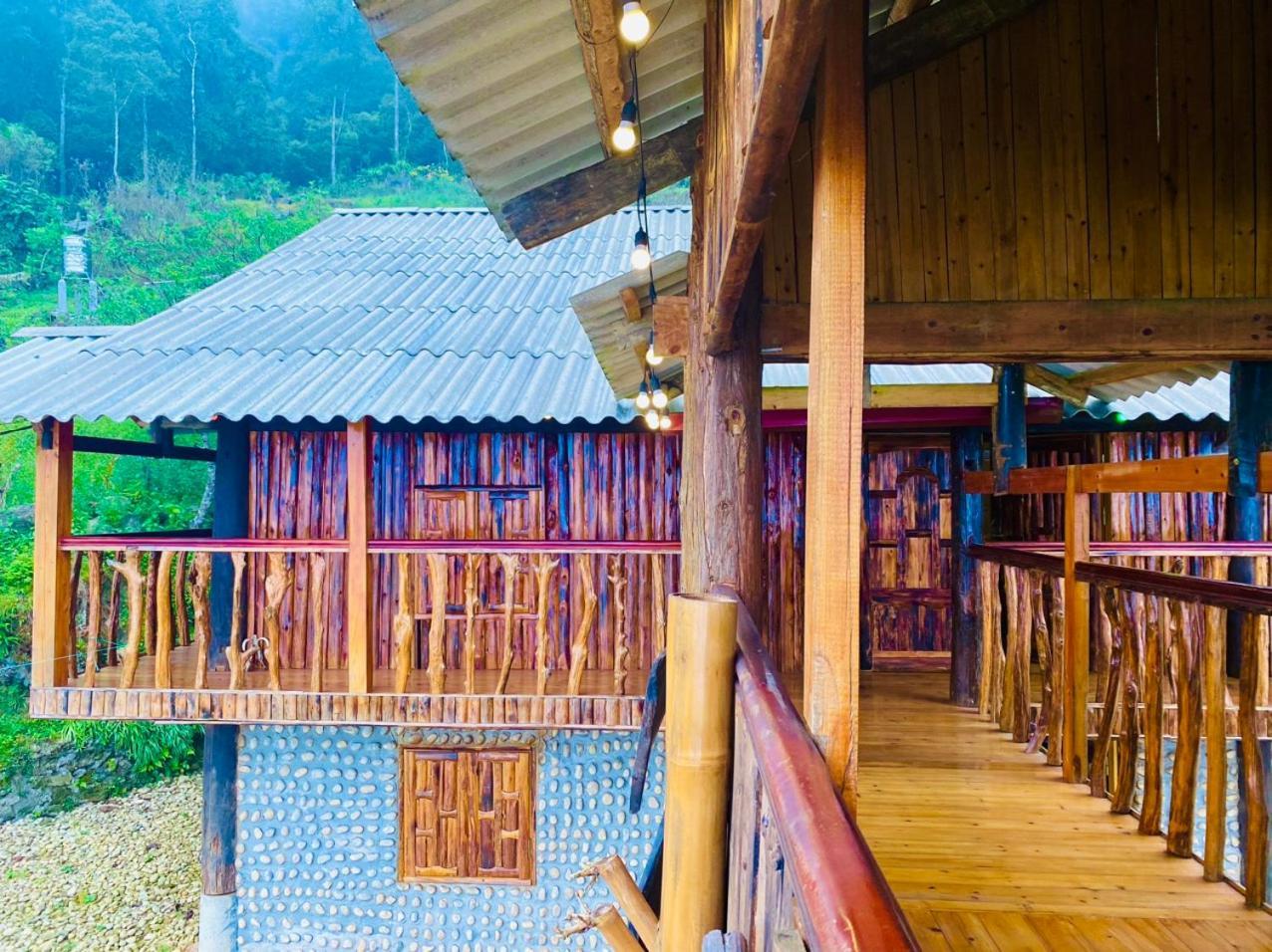 Muong Hoa Peaceful & *