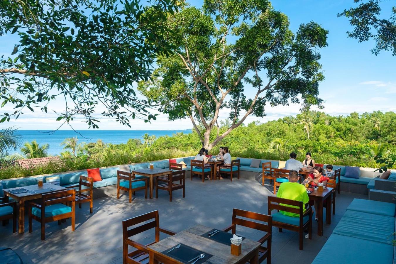 Camia & Resort
