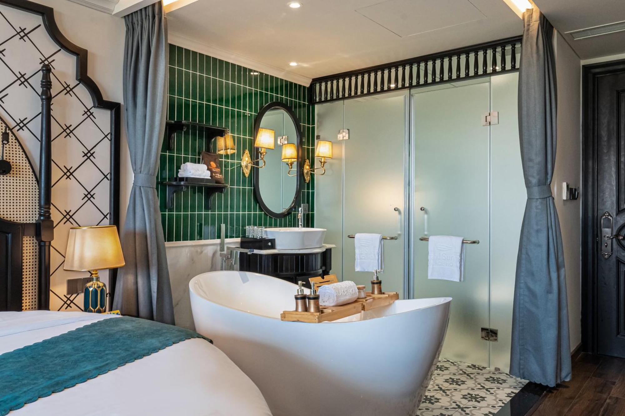 Khách sạn Grand Sunrise Palace Hoi An- A Luxury Indochine & Hội An
