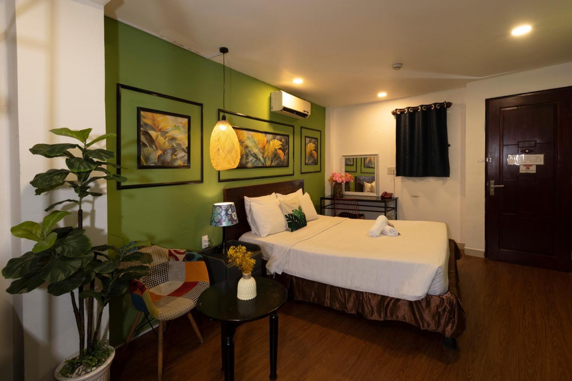 Vintage Park View & - Hoang Phi Hotel