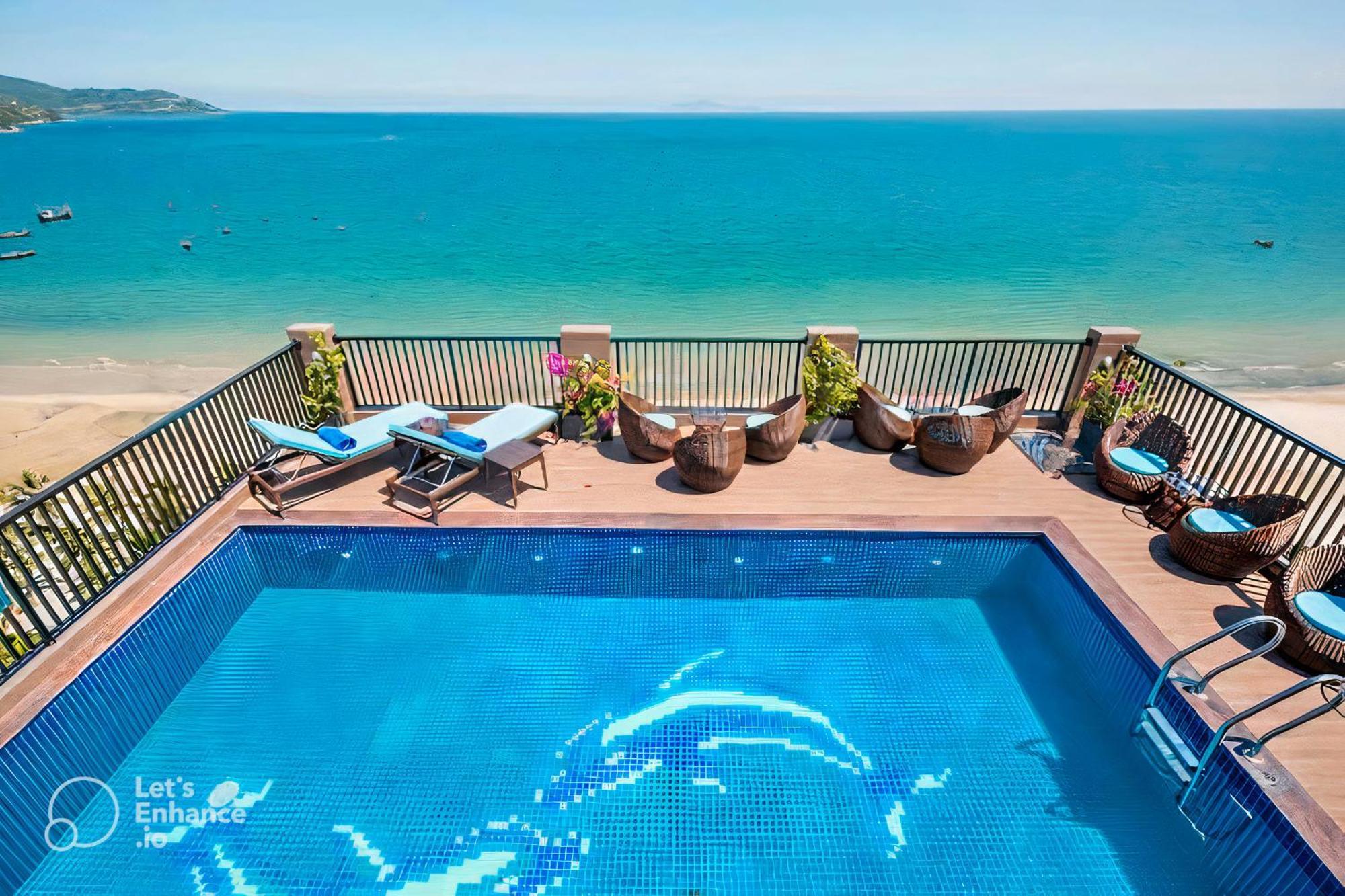 Hotel Seashore & 4*