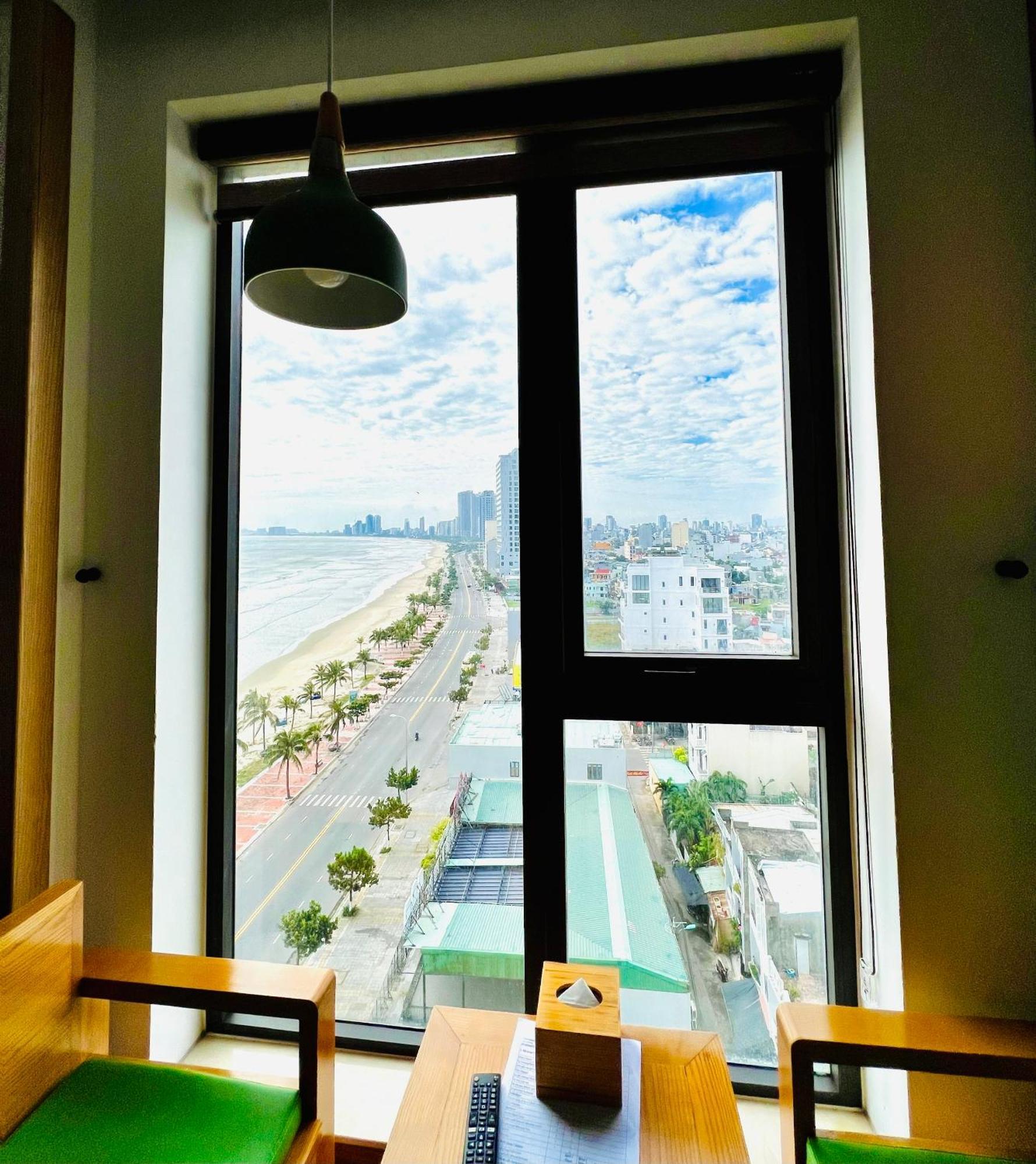Seashore & Hotel Da Nang