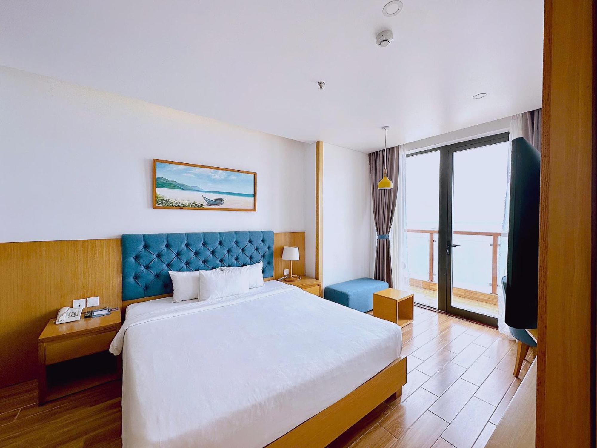 Seashore & Hotel Da Nang