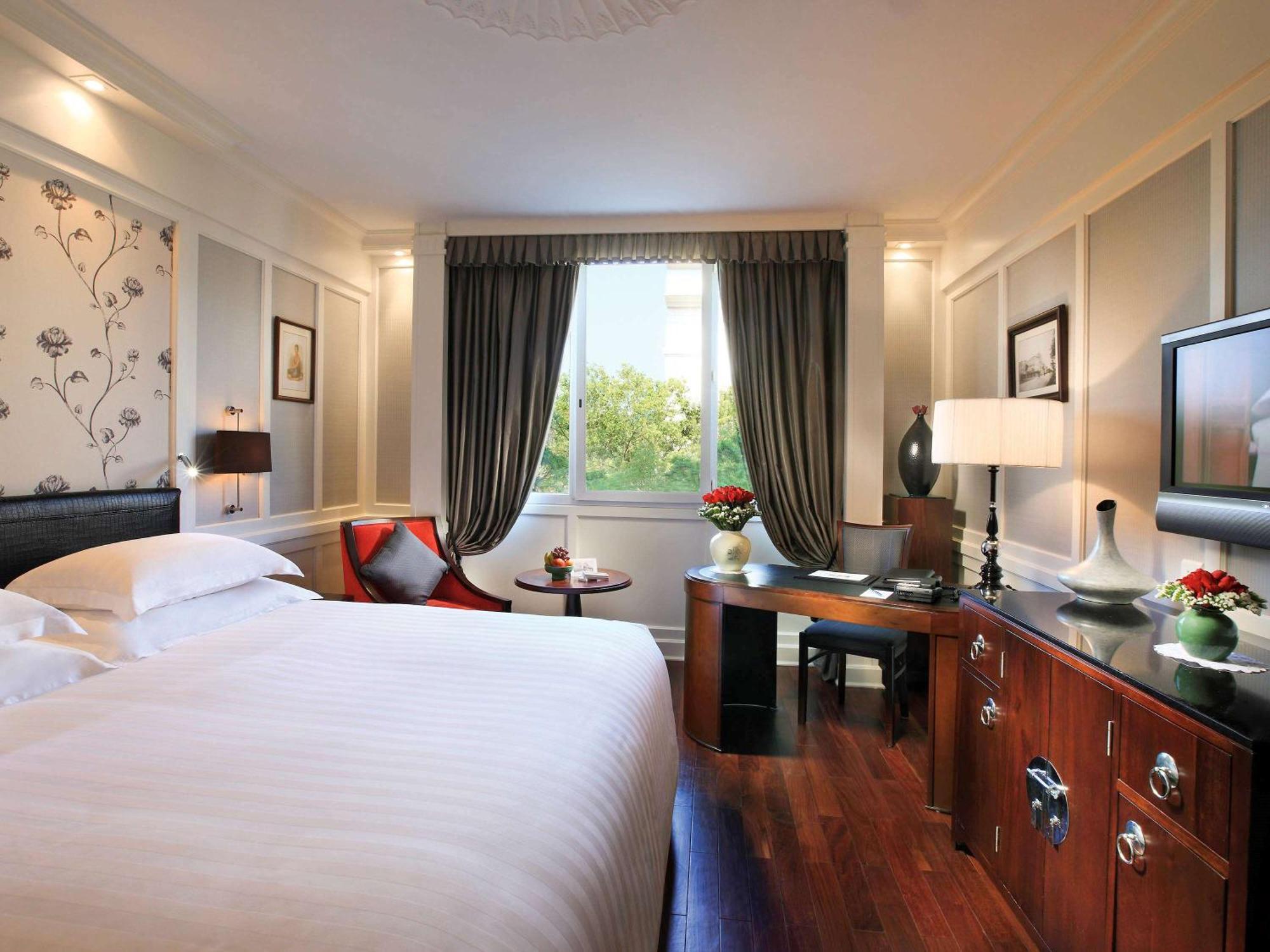 Hotel Sofitel Legend Metropole 5*